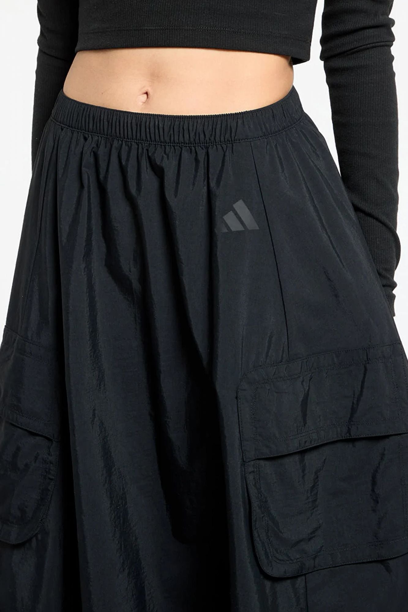 ADIDAS JM8438  en color NEGRO (2)