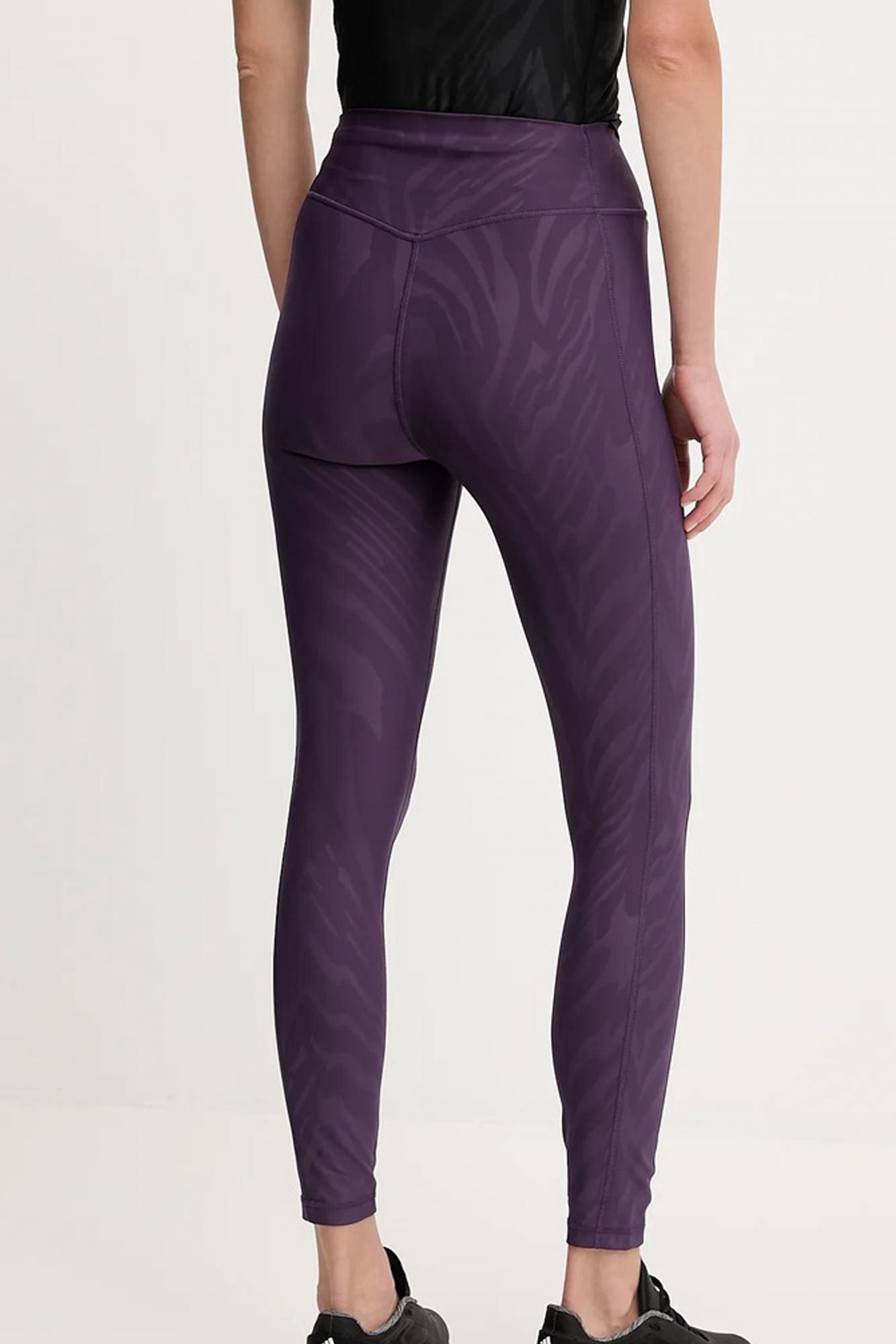 ADIDAS OPTIME AOP en color VIOLETA (2)