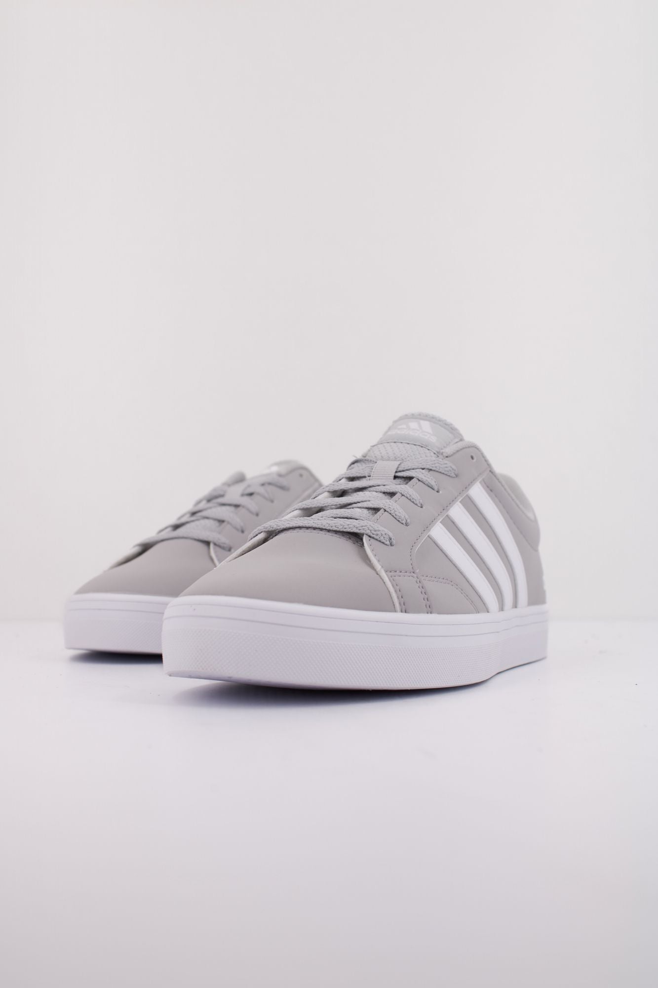 ADIDAS PACE 2.0 en color GRIS (2)