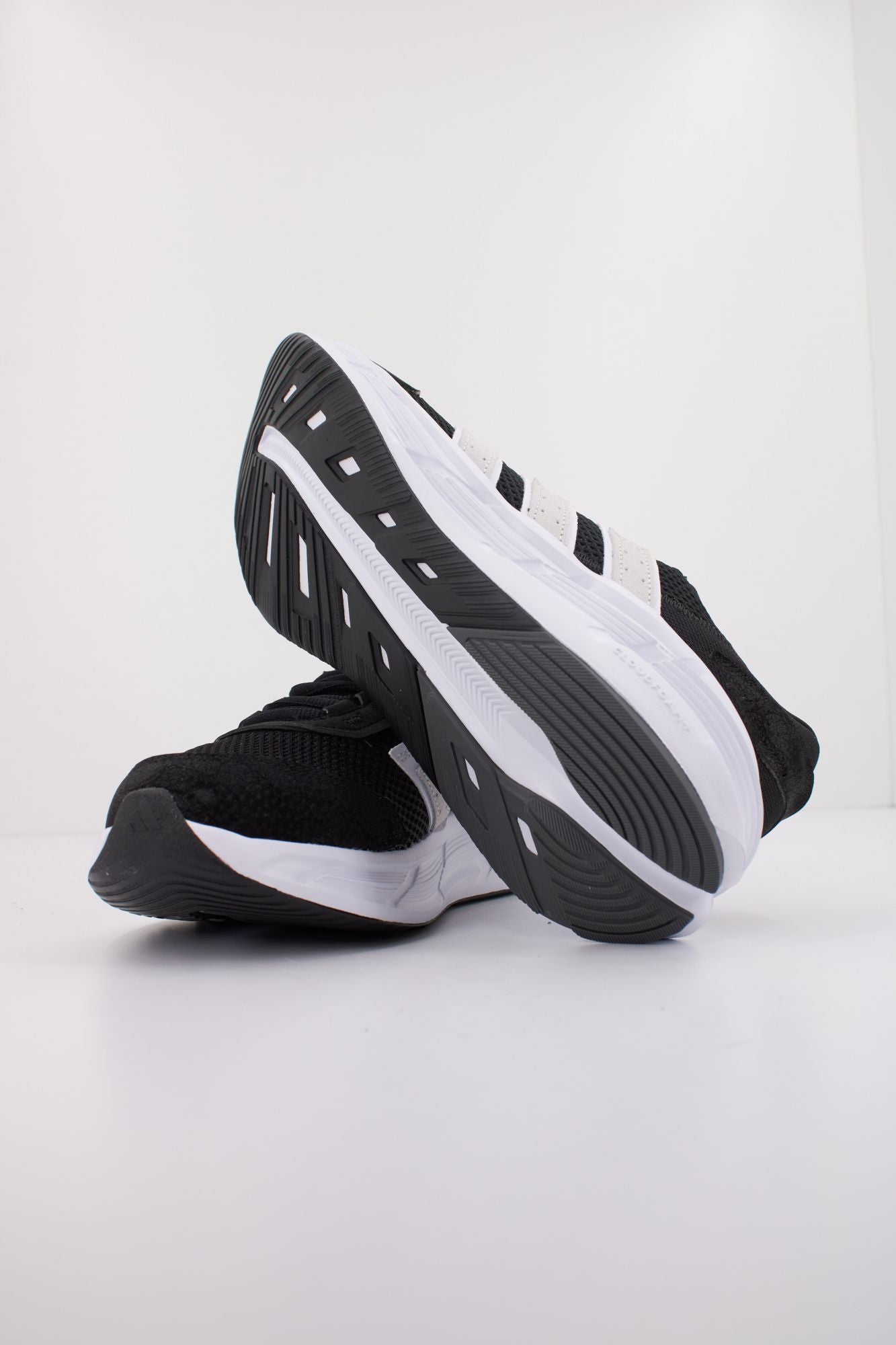 ADIDAS  ASTRASTAR  en color NEGRO (5)