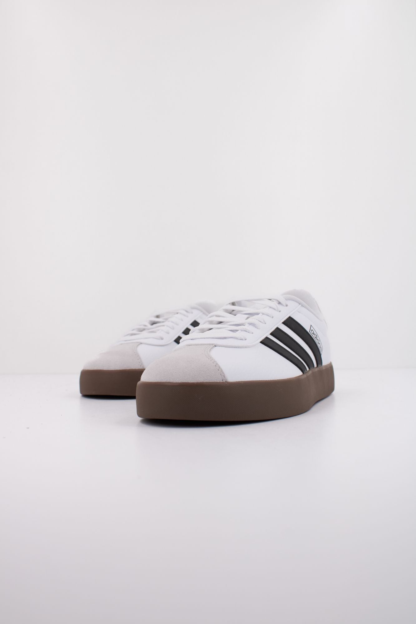 ADIDAS VL COURT 3.0 en color BLANCO (2)