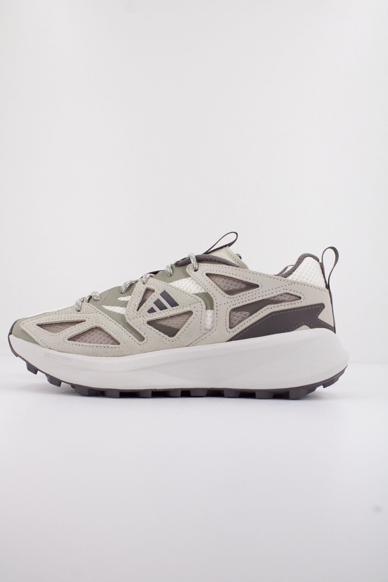 ADIDAS  KANTAI TRAIL  en color VERDE (1)