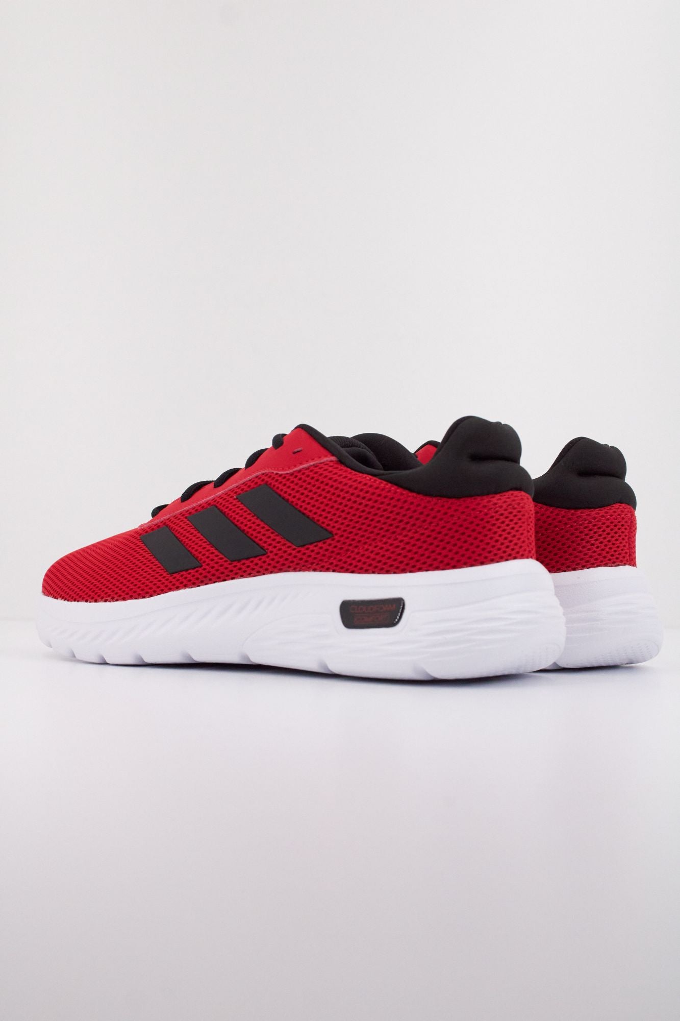 ADIDAS CLOUDFOAM COMFY en color ROJO (5)