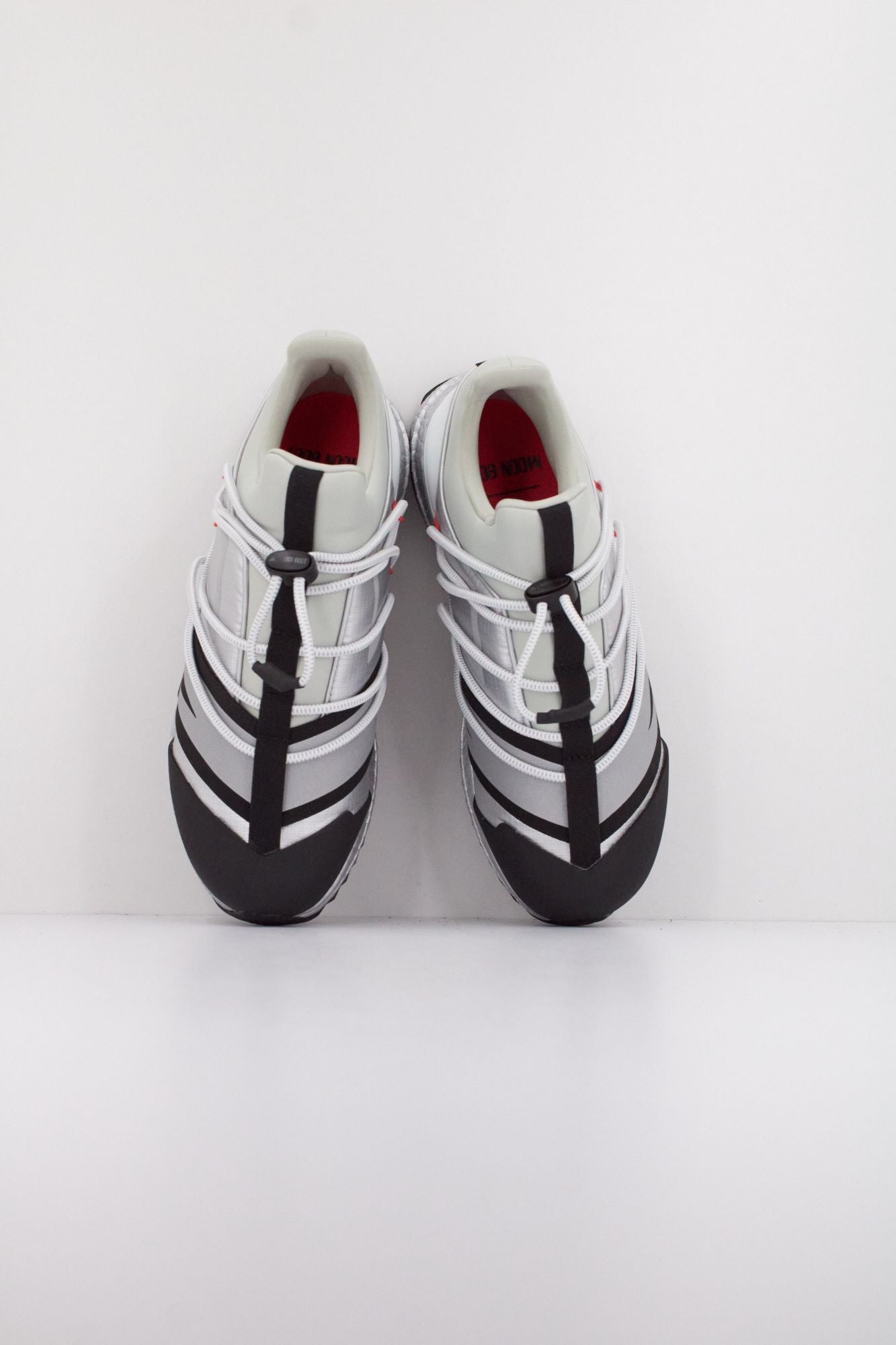 ADIDAS ADIDAS X MOON BOOT en color PLATA (3)