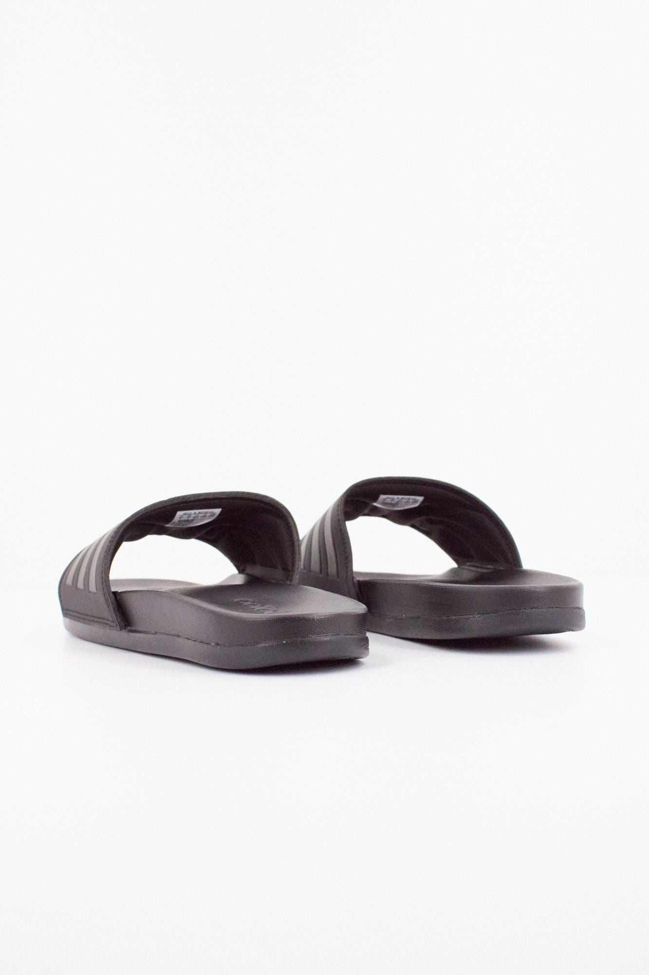 ADIDAS ADILETTE COMFORT en color NEGRO (4)