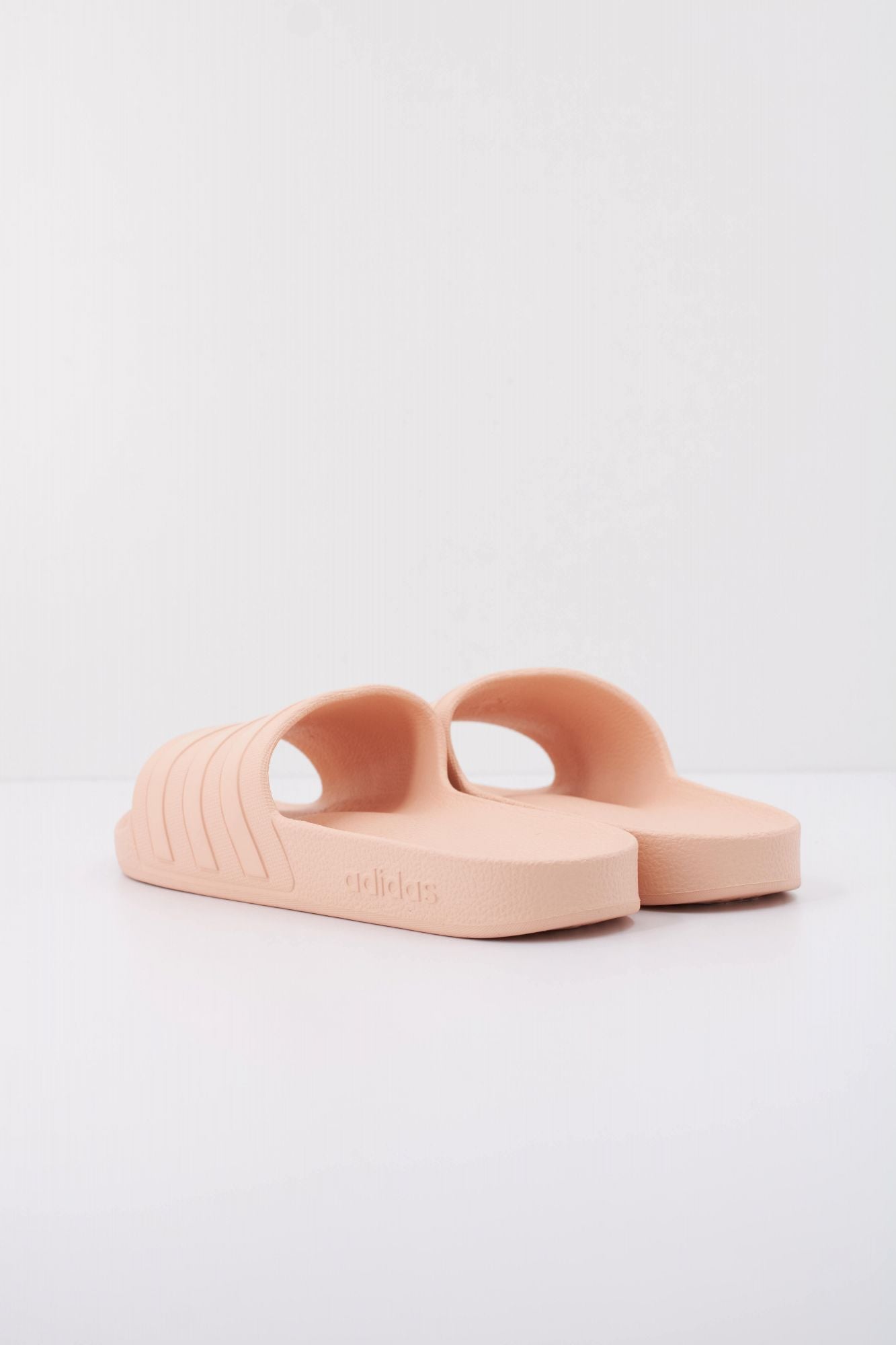ADIDAS ADILETTE AQUA en color ROSA (4)