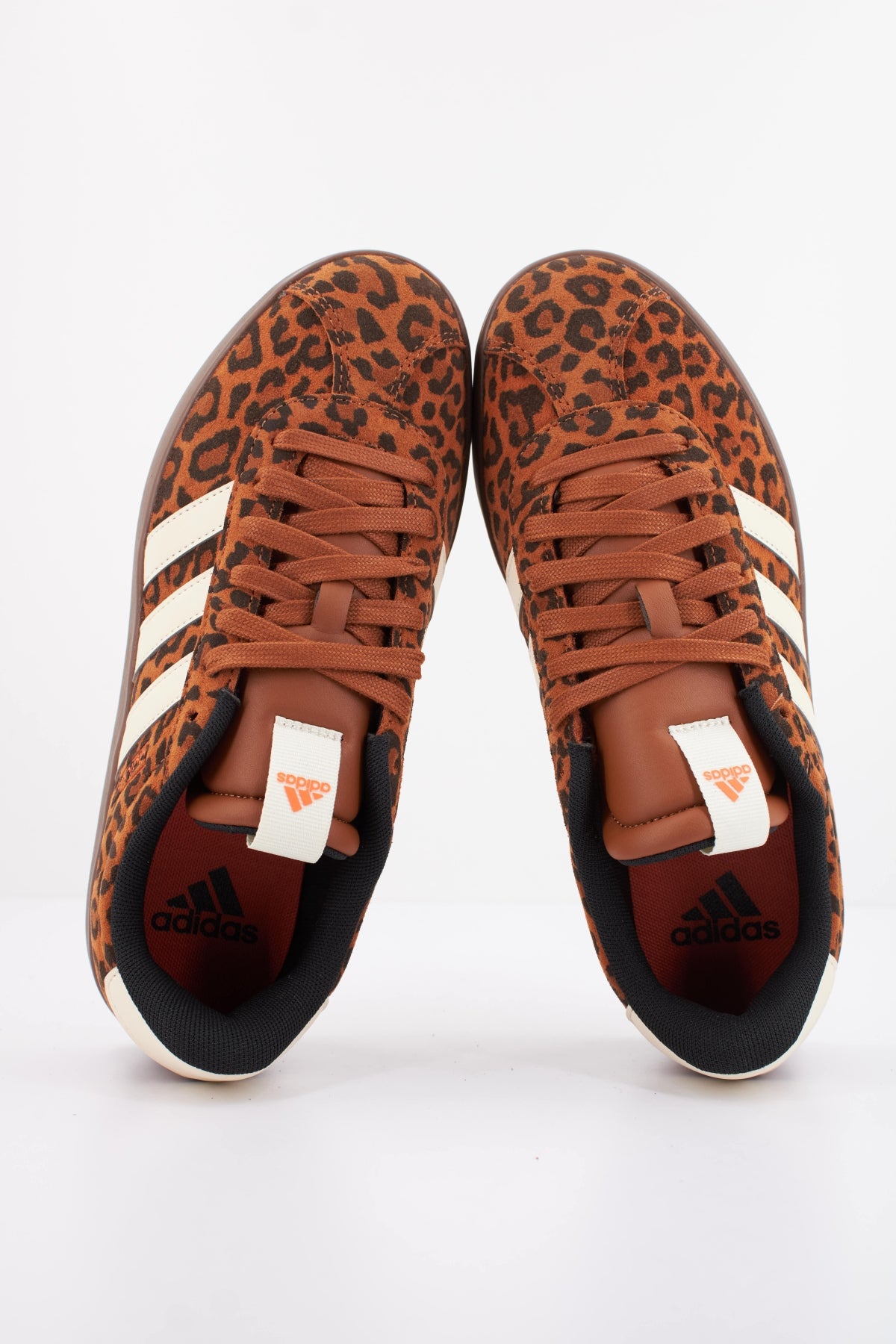 ADIDAS VL COURT 3.0 en color ANIMAL PRINT (3)