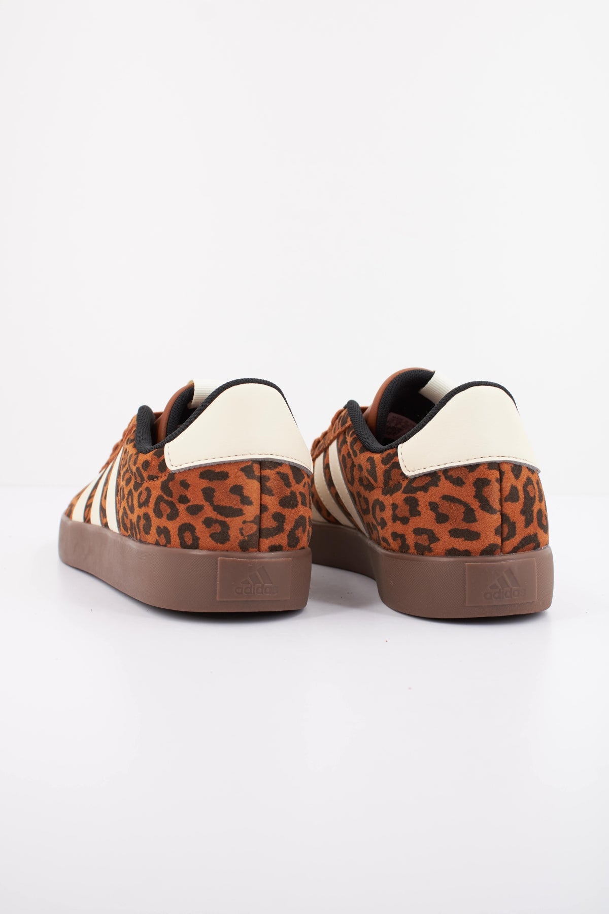 ADIDAS VL COURT 3.0 en color ANIMAL PRINT (4)