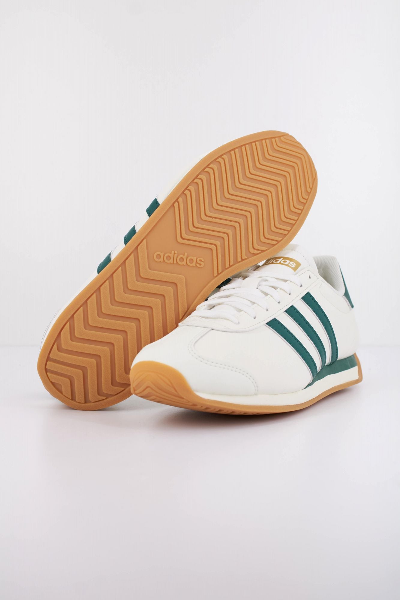 ADIDAS RUNVISTA en color BLANCO (4)