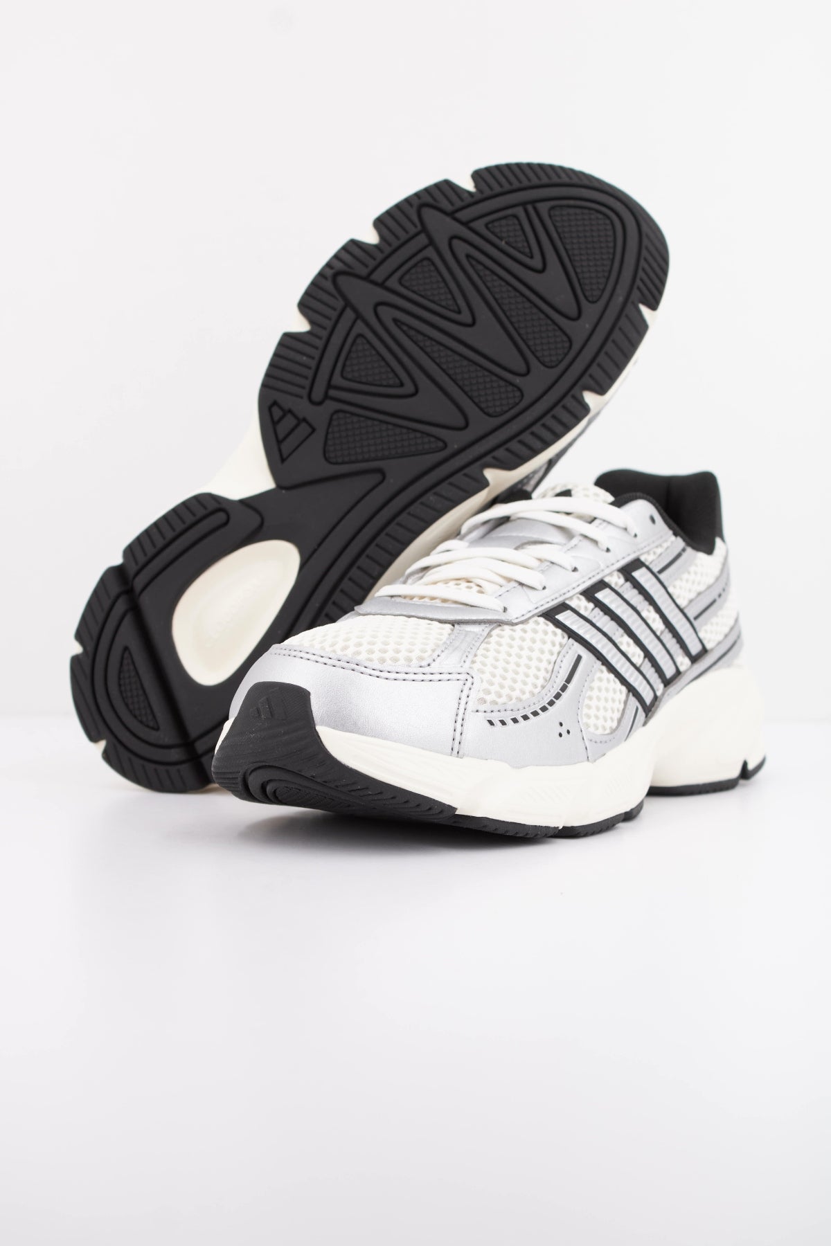 ADIDAS TECHNOCHAOS 2000 en color BLANCO (5)