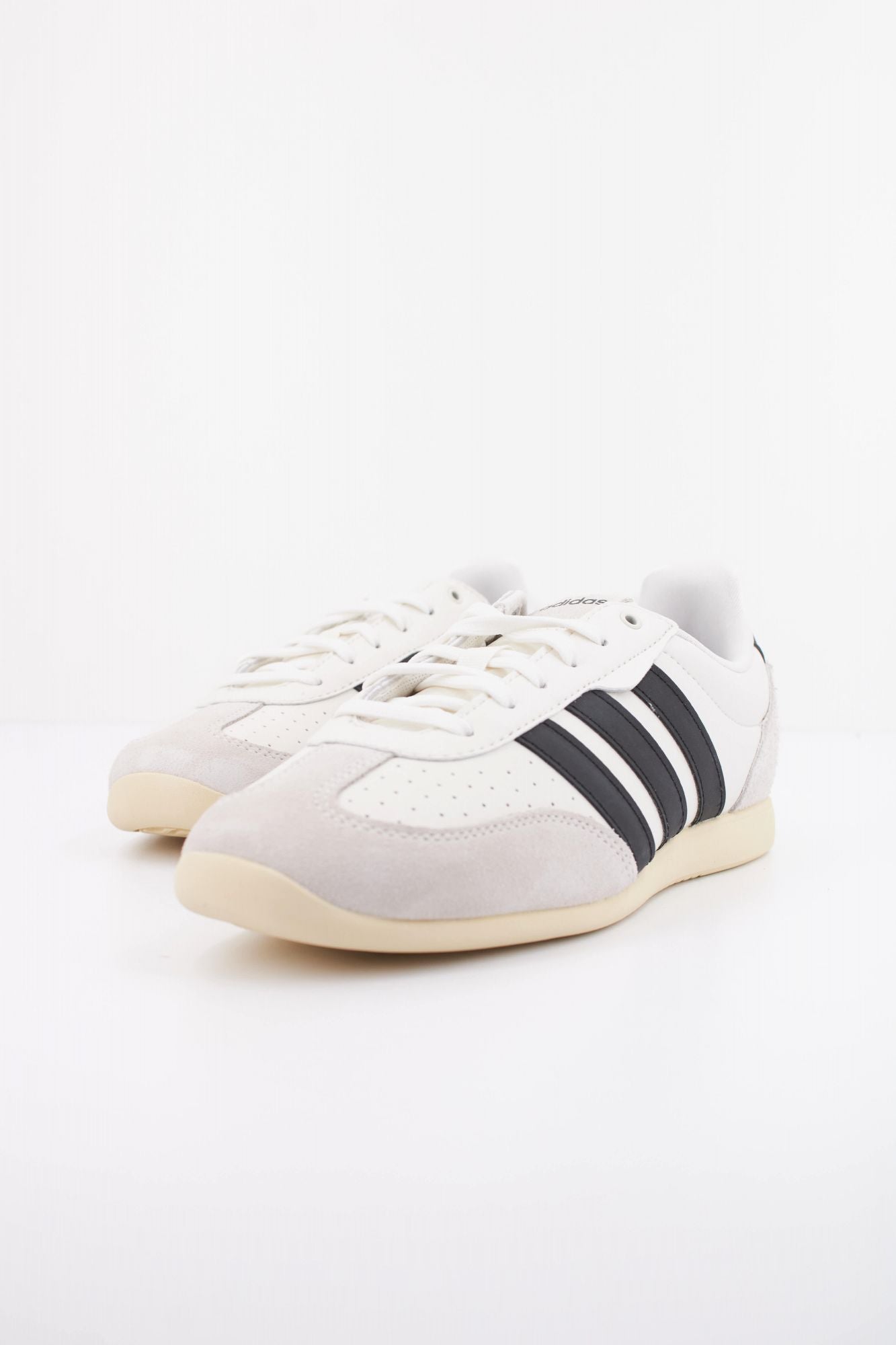 ADIDAS JR4618 en color BLANCO (2)