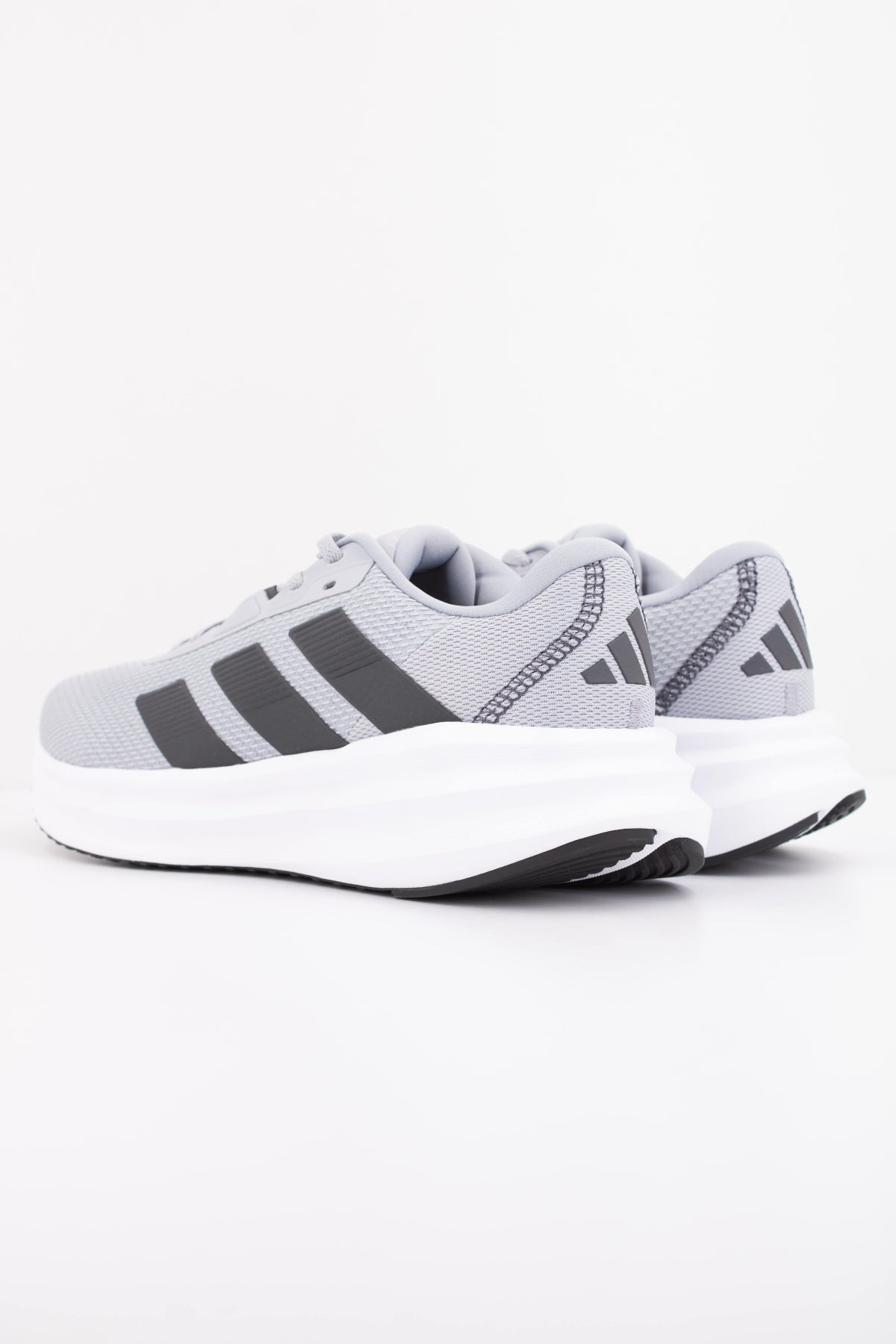 ADIDAS GALAXY 7 M en color GRIS (4)