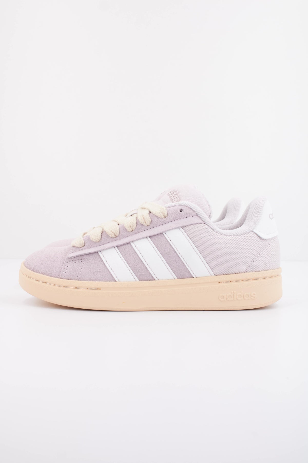 ADIDAS GRAND COURT ALPHA 0 en color VIOLETA (1)