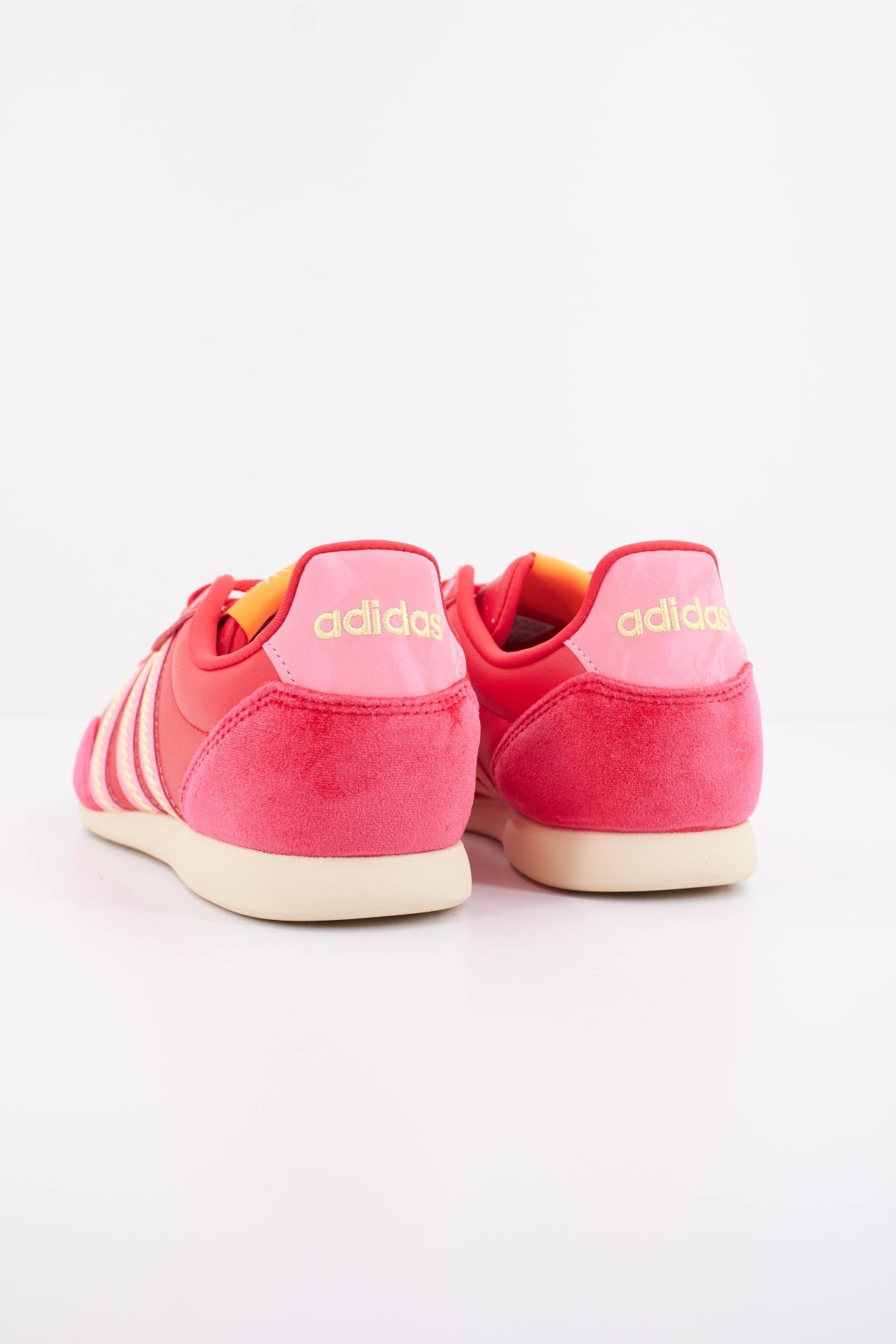ADIDAS BARREDA LO en color ROJO (4)