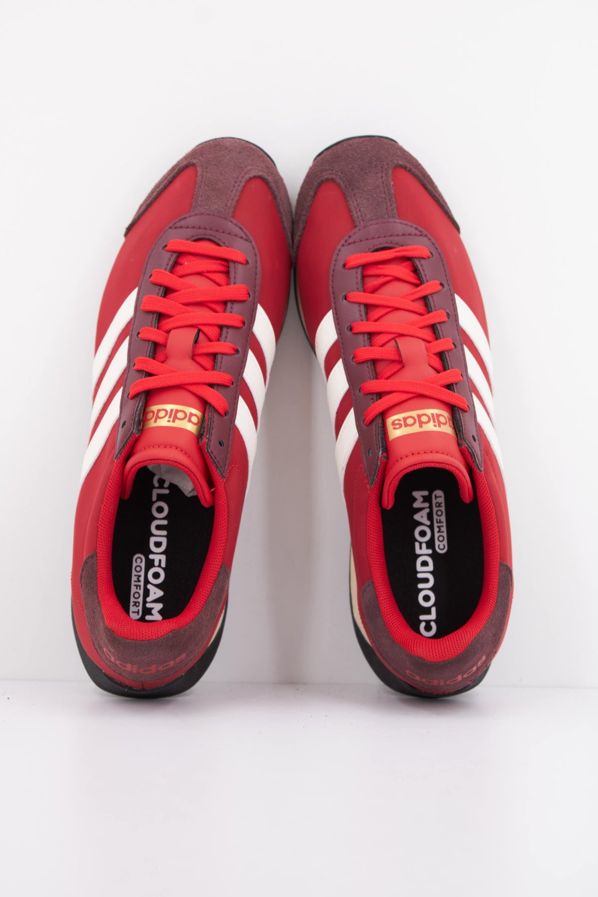 ADIDAS RUNVISTA en color ROJO (3)