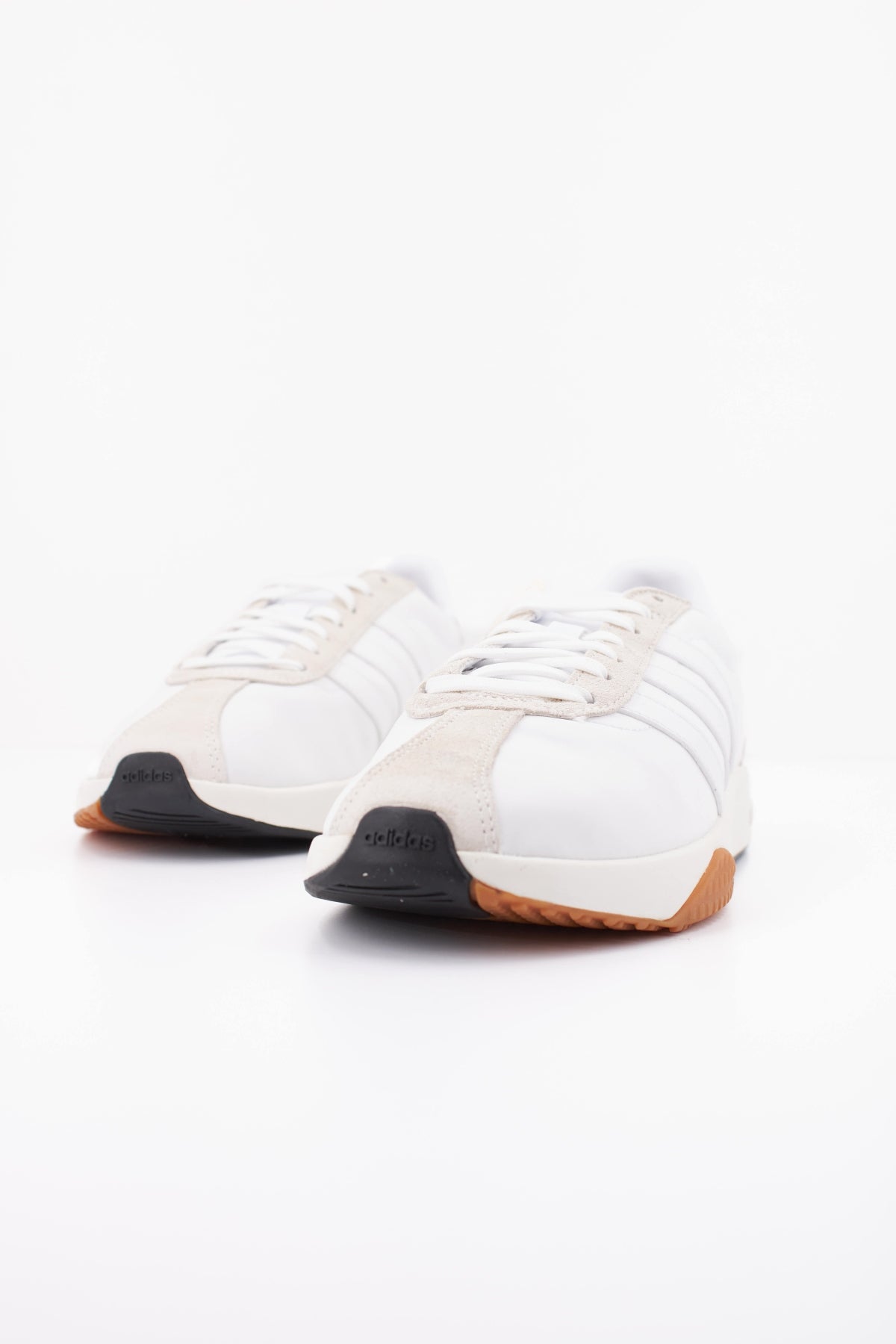 ADIDAS HQ2340 RUN 76 26 en color BLANCO (2)