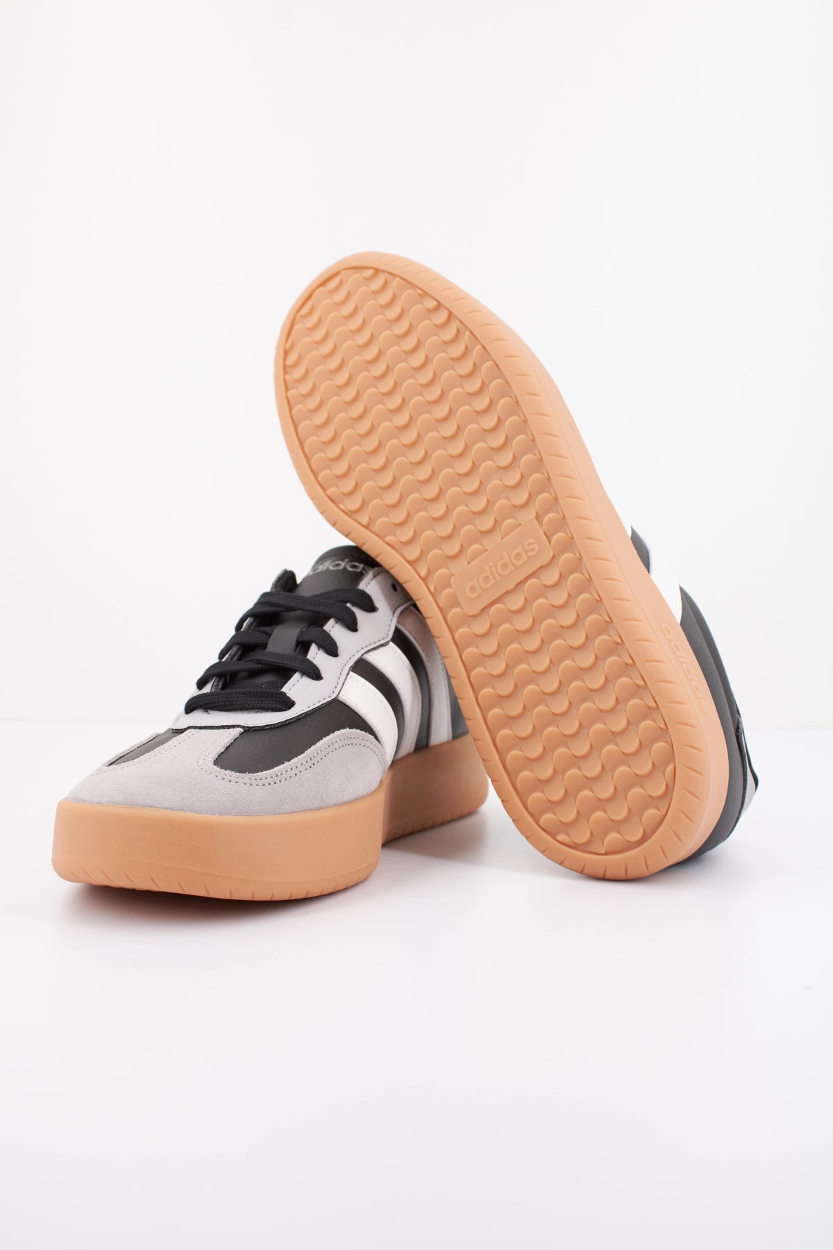 ADIDAS BARREDA en color NEGRO (5)