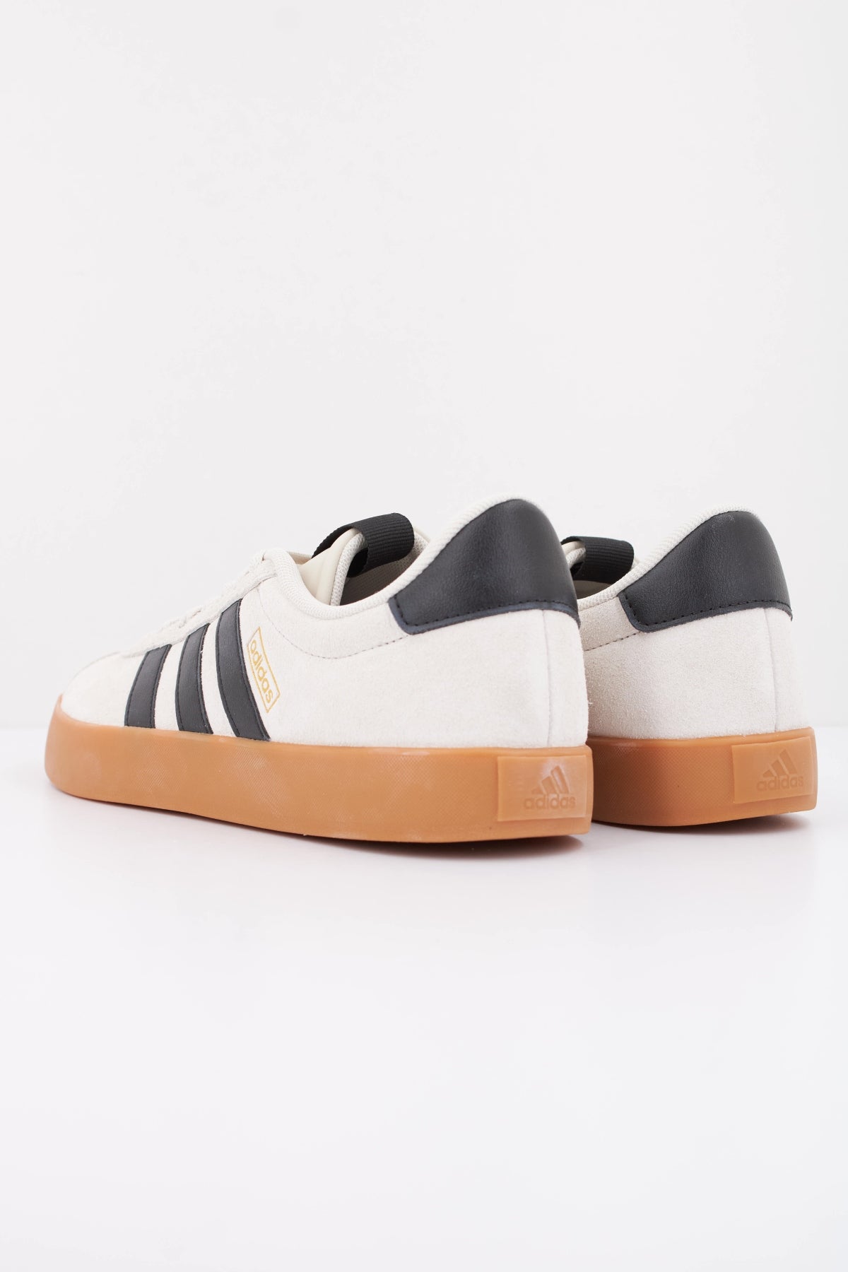 ADIDAS VL COURT 3.0 en color BEIS (4)