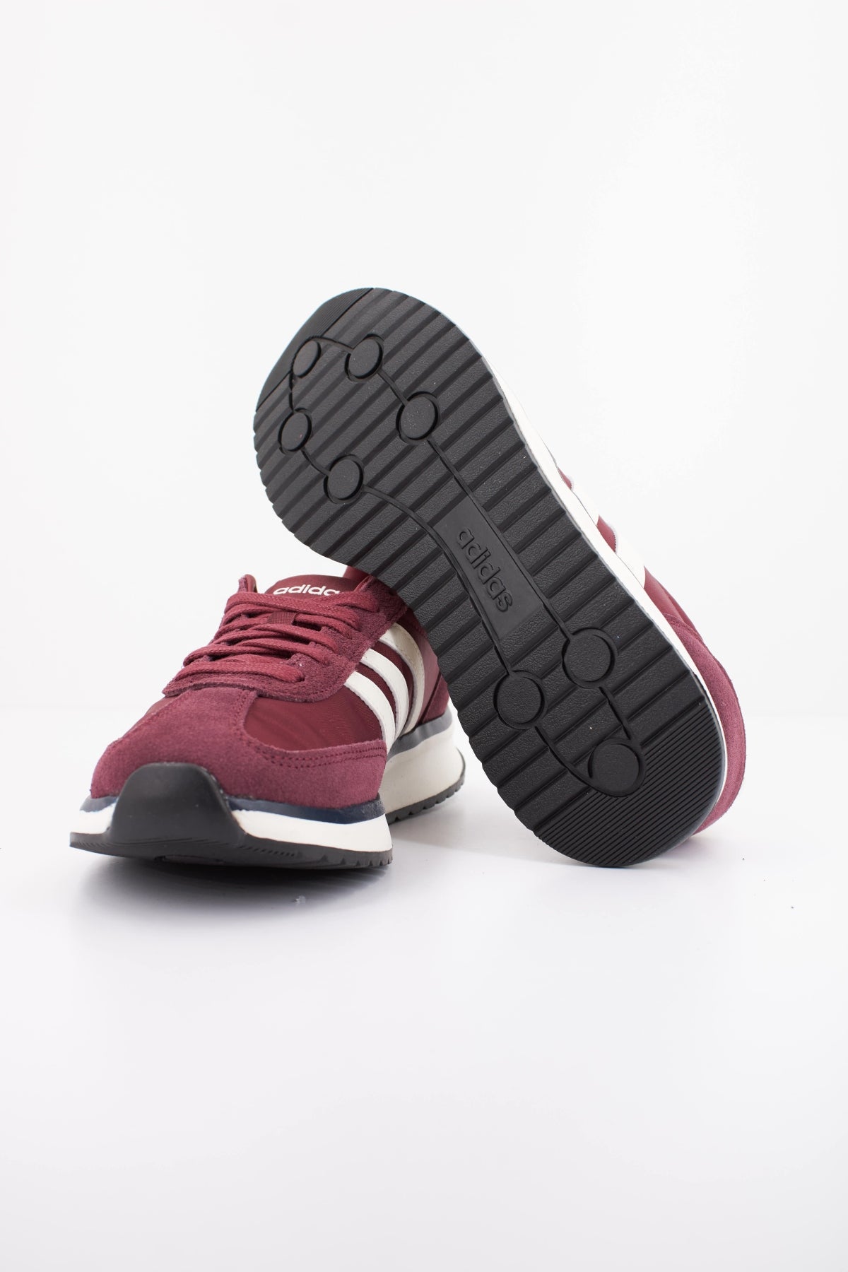 ADIDAS RUN 70S 2.9 en color BURDEOS (5)