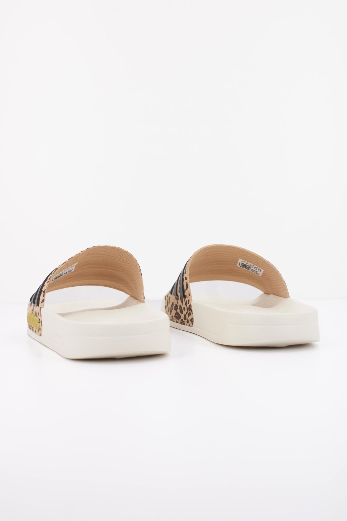 ADIDAS ADILETTE SHOWER en color ANIMAL PRINT (4)