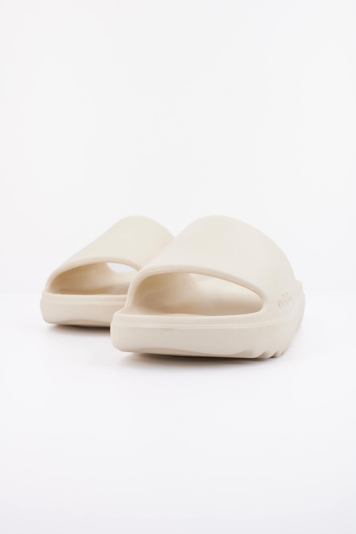 ADIDAS ADILETTE LUMIA en color BEIS (2)