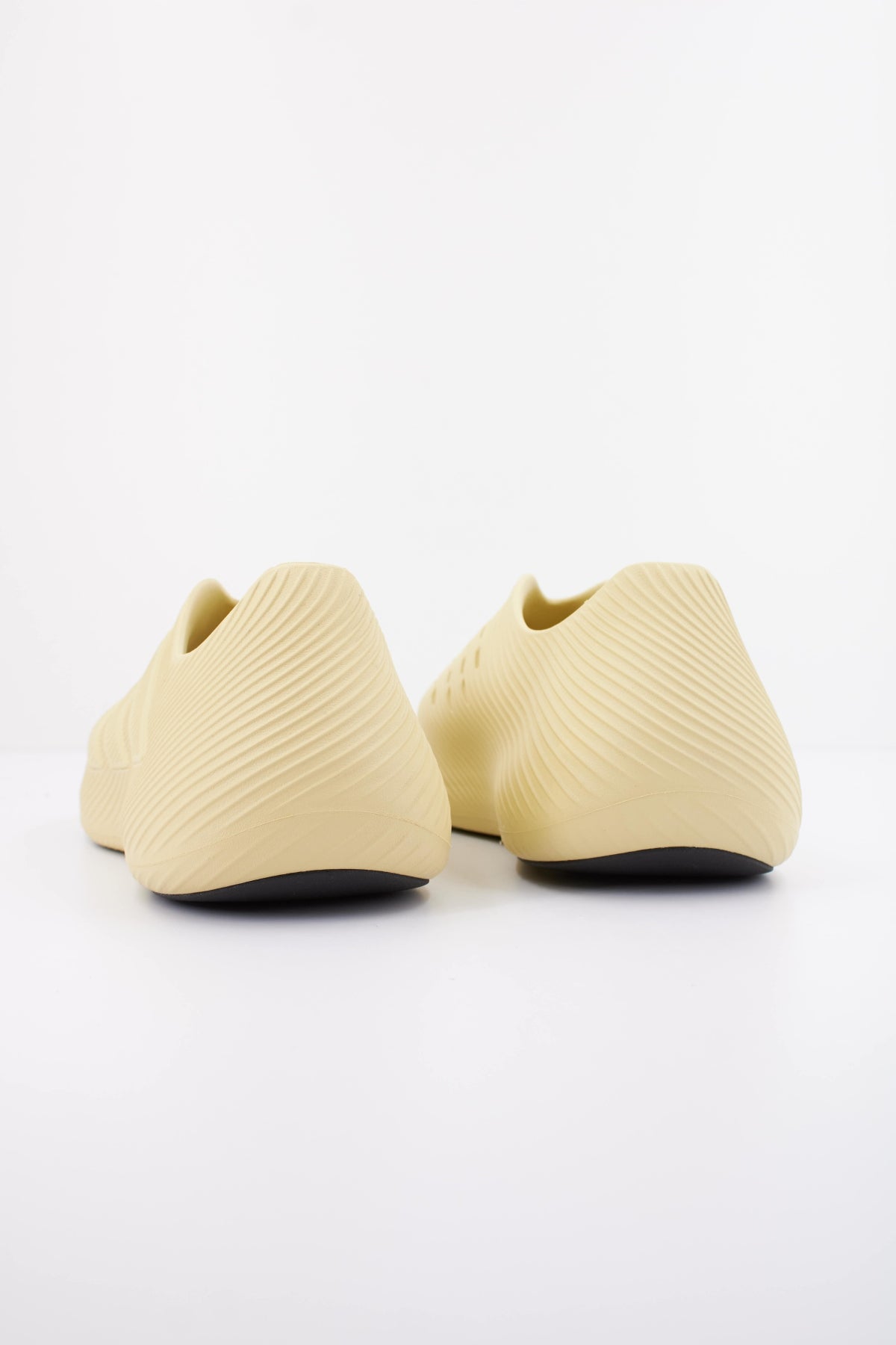 ADIDAS PURECHILL en color AMARILLO (4)