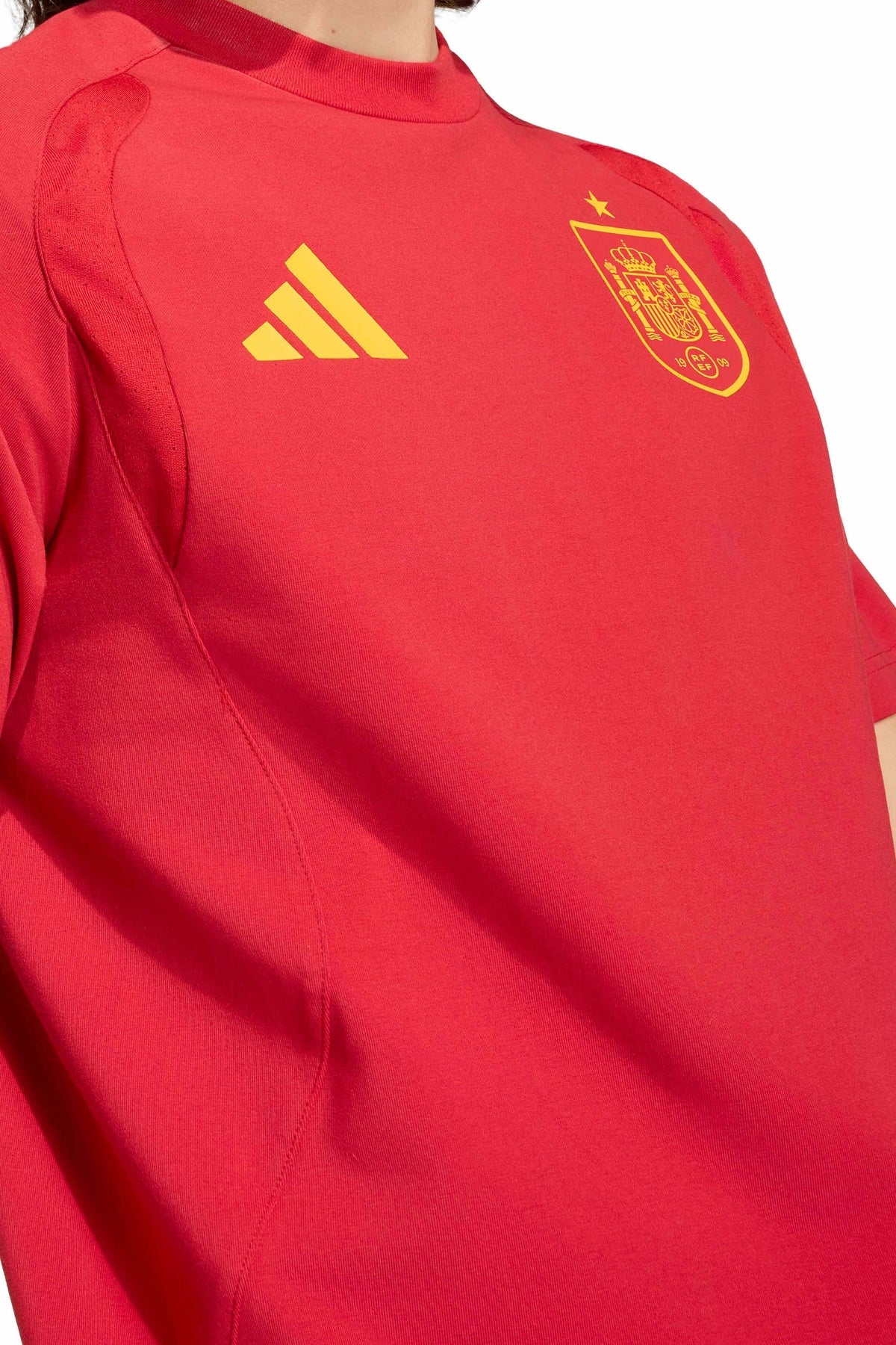 ADIDAS Camiseta España 26 en color ROJO (4)