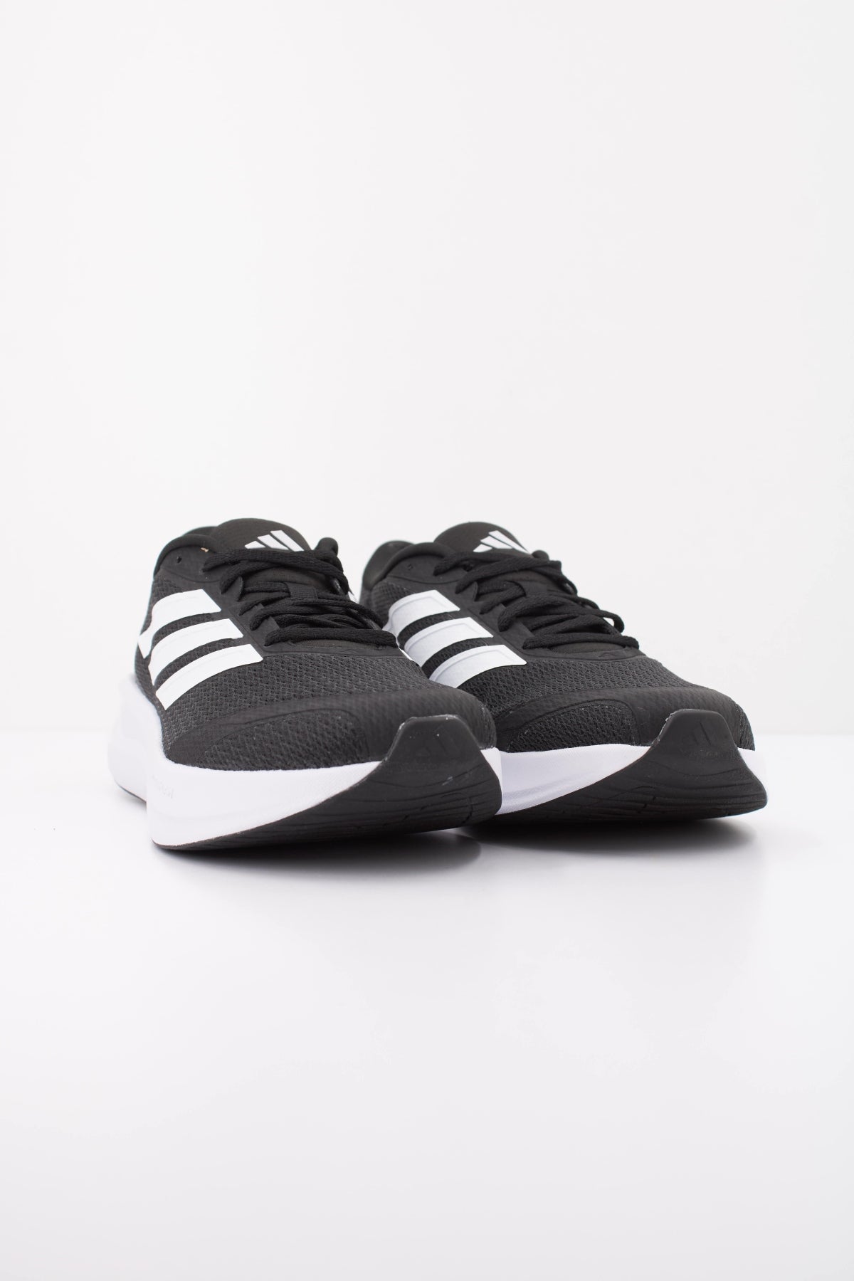 ADIDAS IH9532 RUNFALCON 6 en color NEGRO (2)