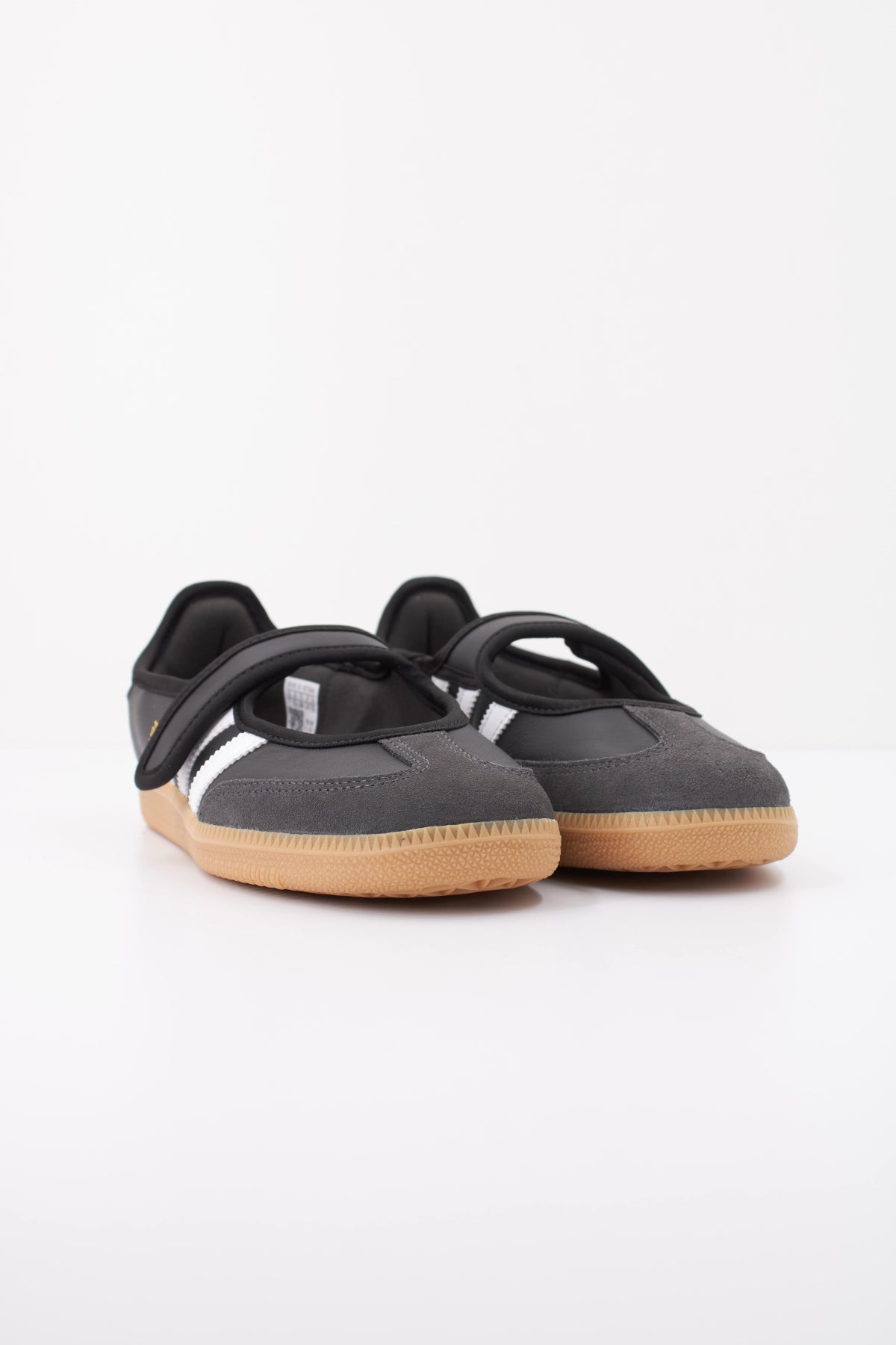 ADIDAS ORIGINALS JQ6445 SAMBA JANE W  en color NEGRO (2)