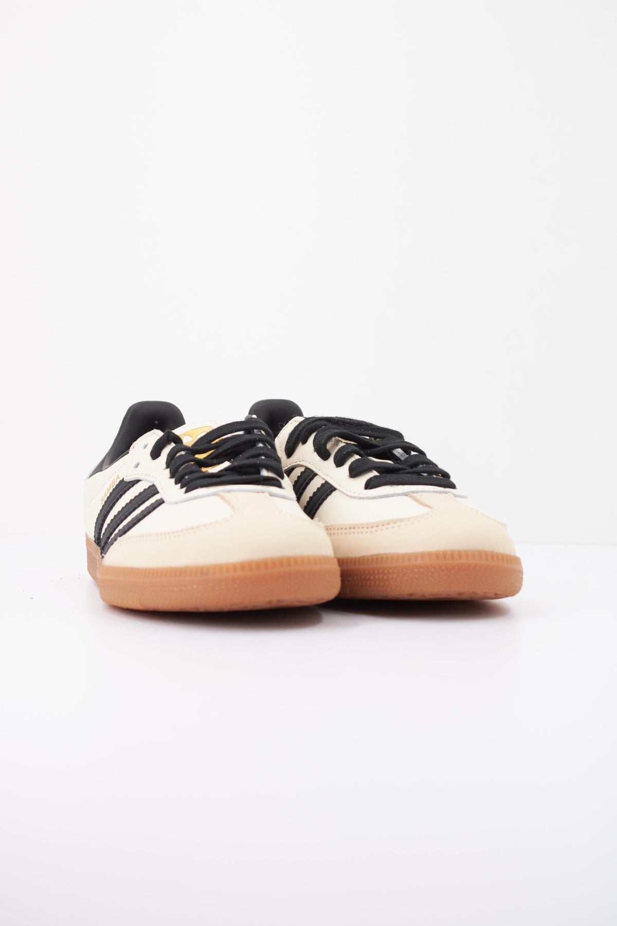 ADIDAS ORIGINALS SAMBA OG en color BEIS (2)