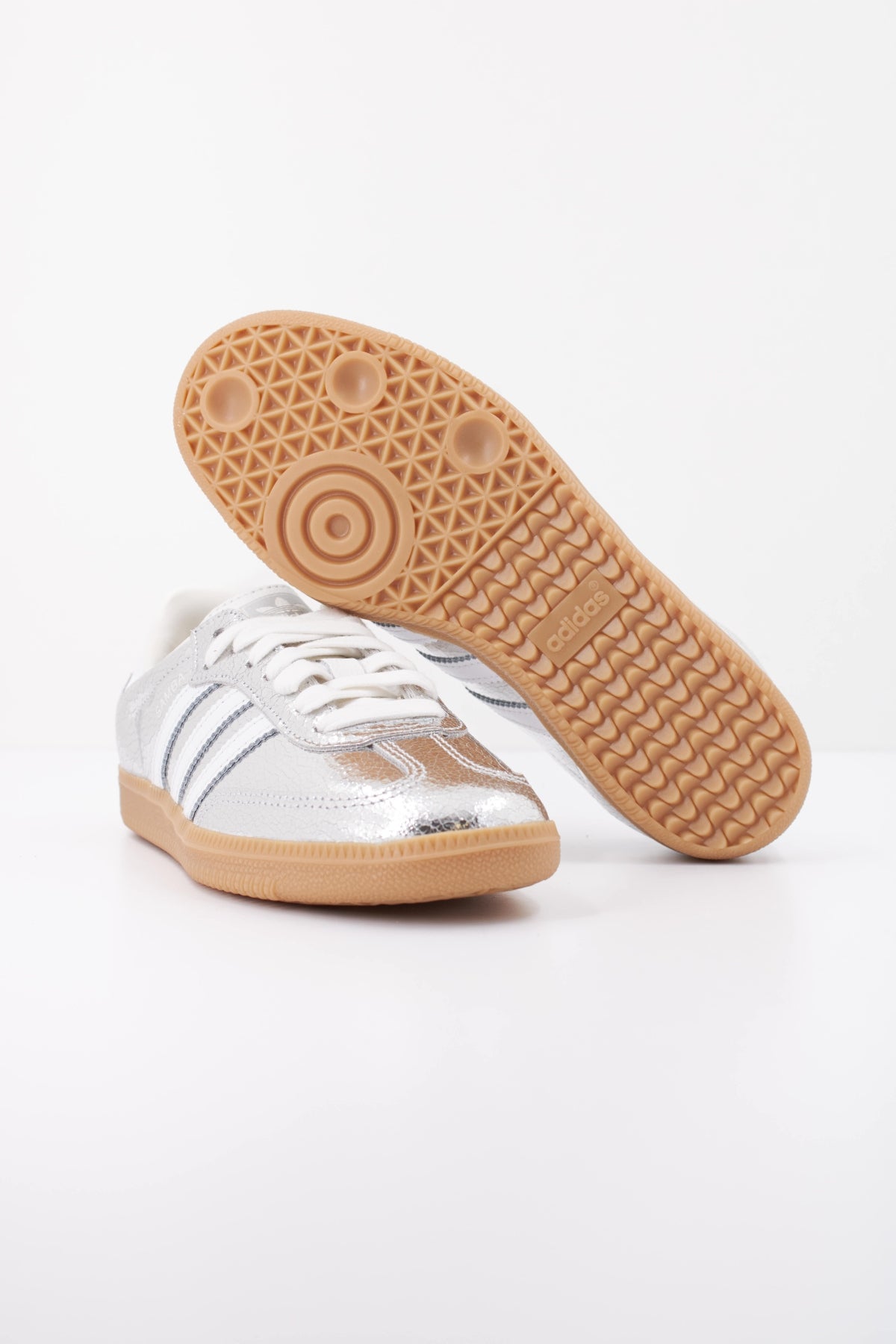 ADIDAS ORIGINALS SAMBA OG en color PLATA (5)