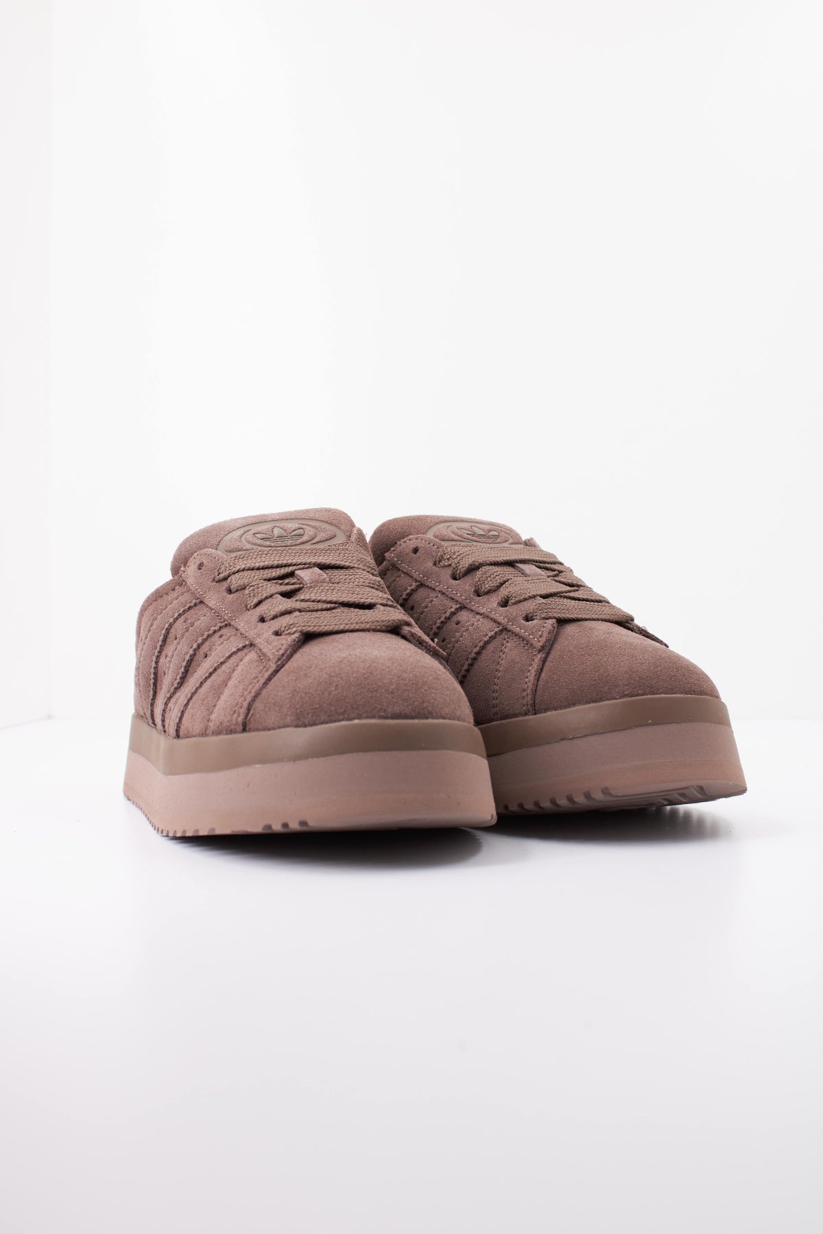 ADIDAS ORIGINALS CAMPUS 00s WTR LO en color MARRON (2)