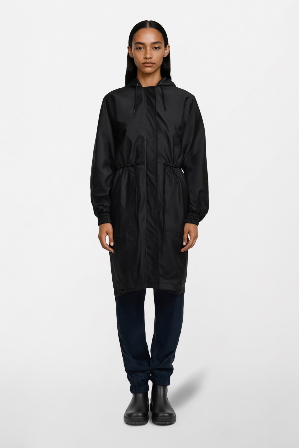 RAINS 18550R STRING W PARKA W3 en color NEGRO (1)