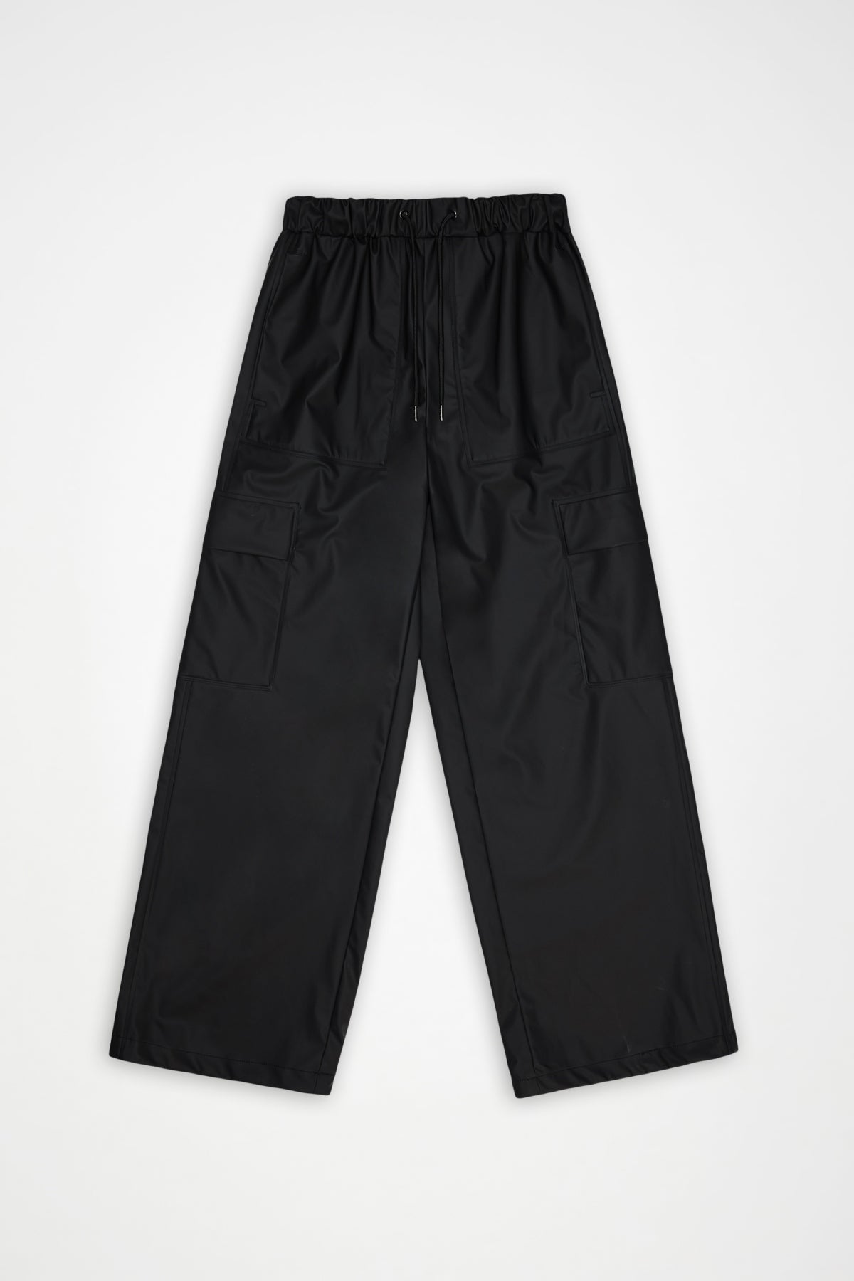 RAINS CARGO RAIN PANTS WIDE W3 en color NEGRO (3)