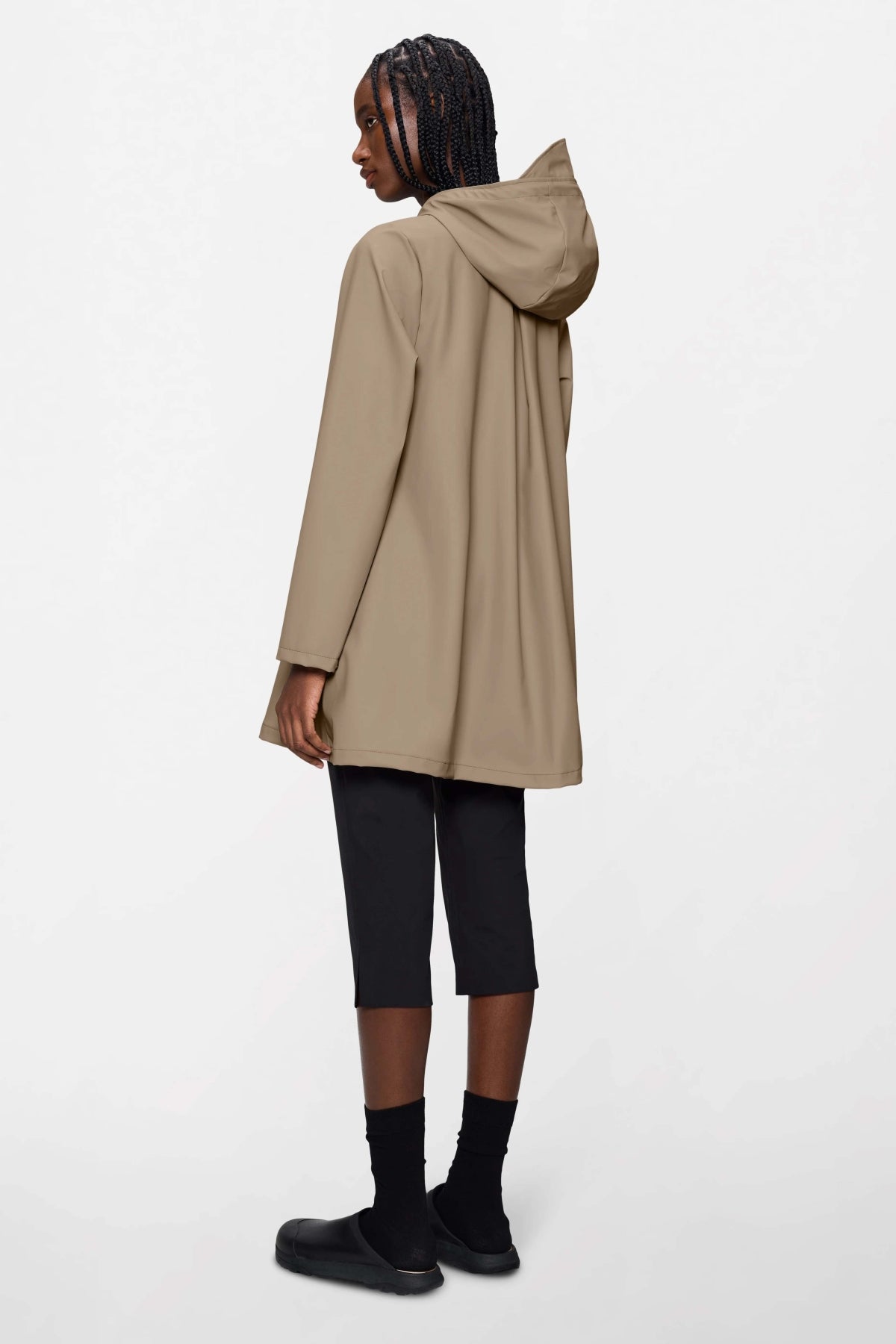 RAINS  LINE W JACKET W3  en color MARRON (2)