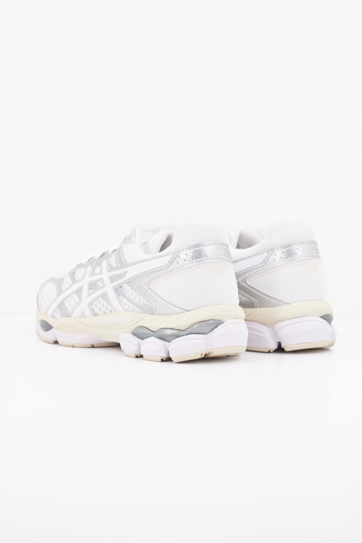 ASICS GEL-CUMULUS 16 en color GRIS (4)