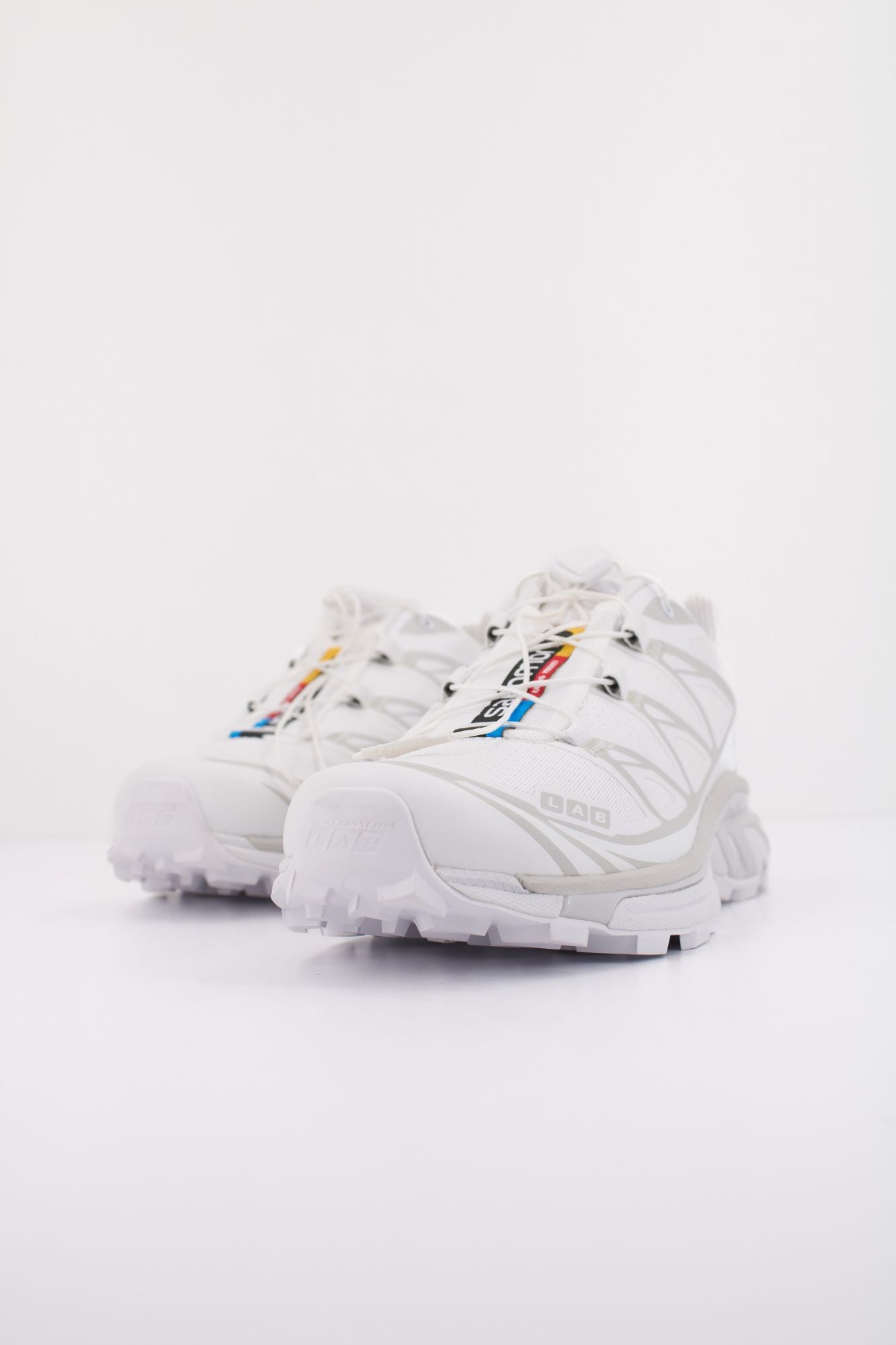 SALOMON  XT 6  en color BLANCO (2)