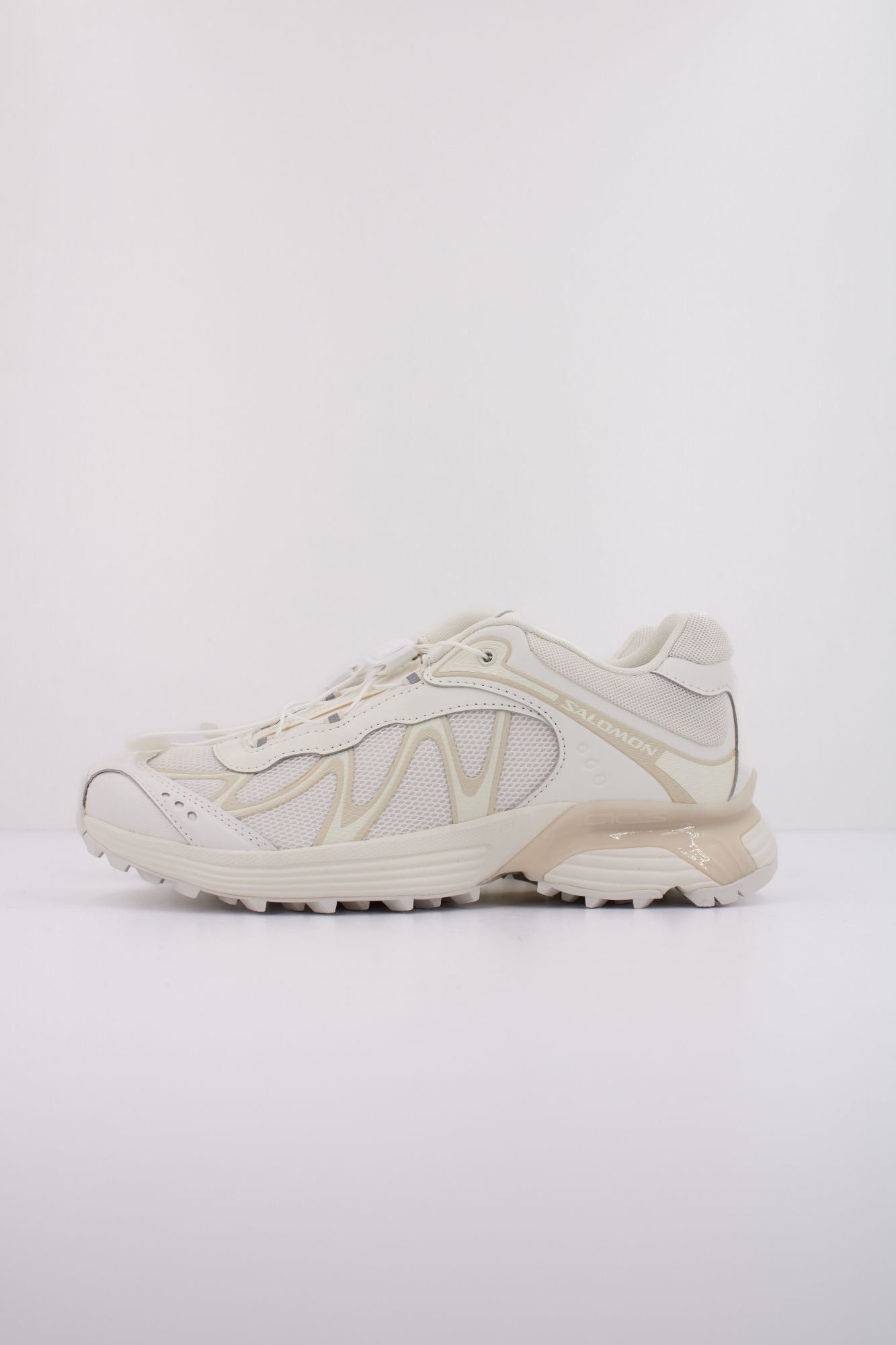 SALOMON XT WHISPER en color BLANCO (1)