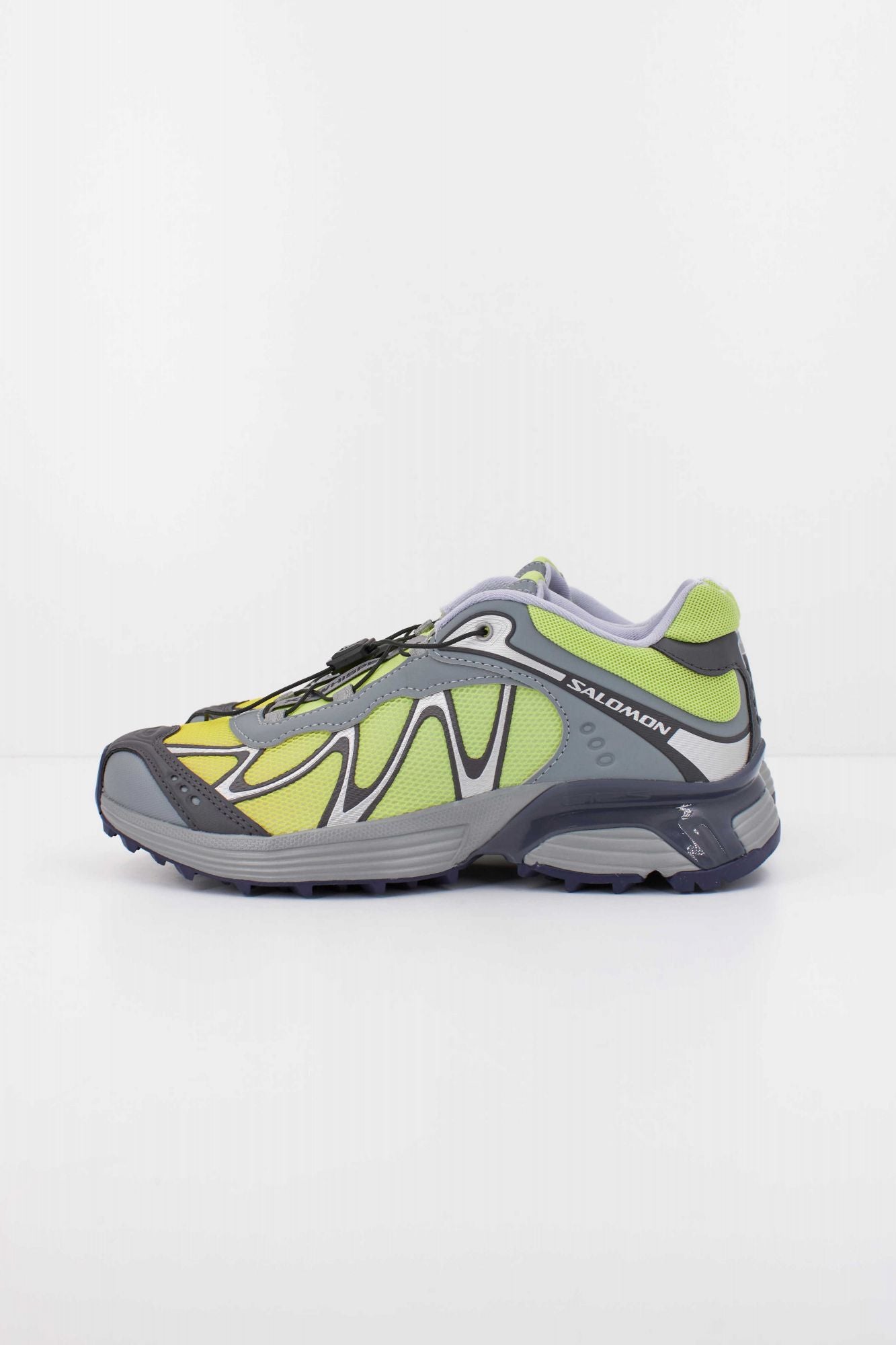 SALOMON XT WHISPER en color VERDE (1)