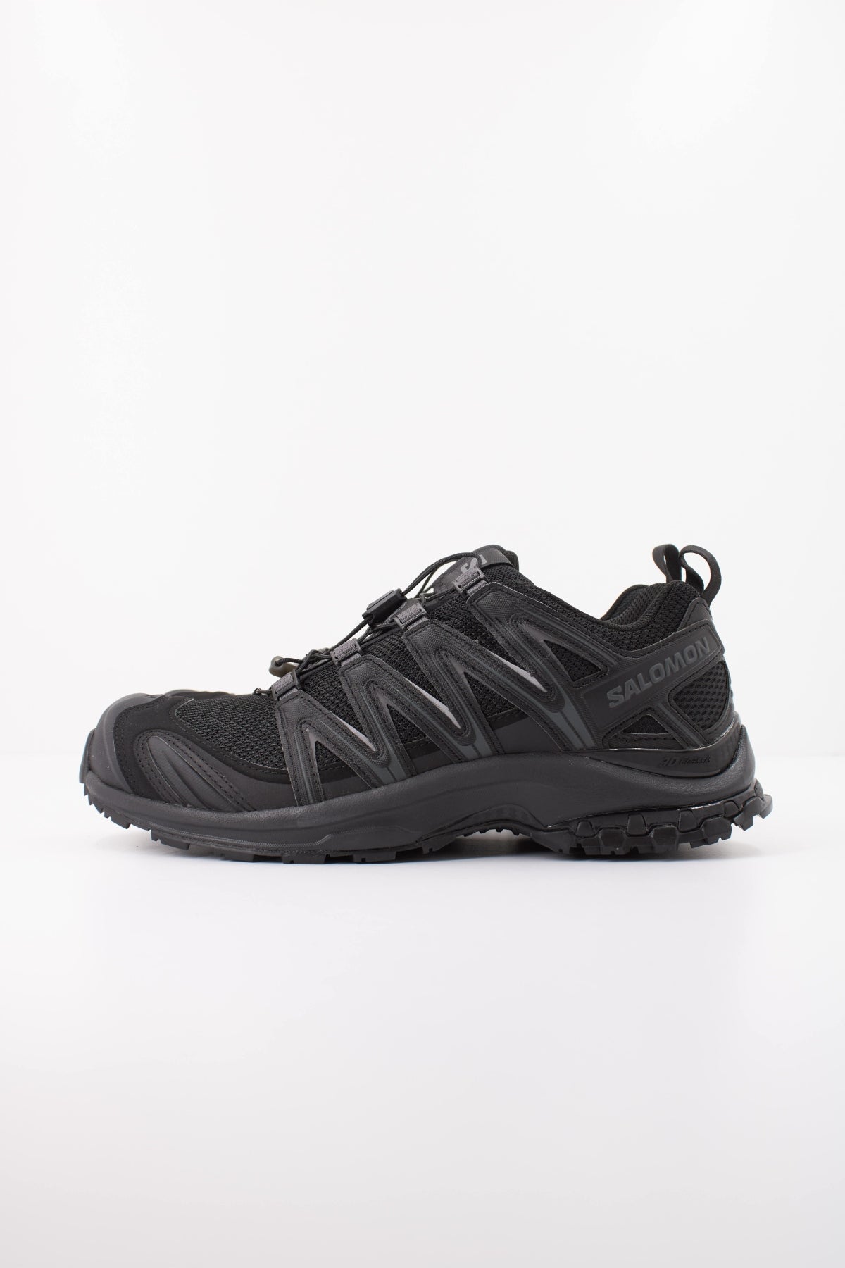 SALOMON XA PRO 3D en color NEGRO (1)