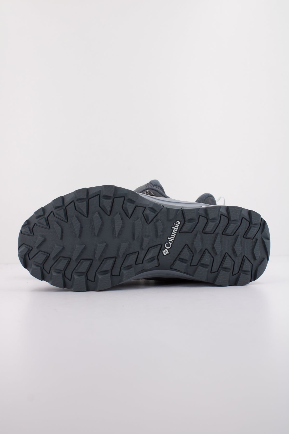 COLUMBIA  REDMOND IV LOW WATERPROOF  en color GRIS (5)