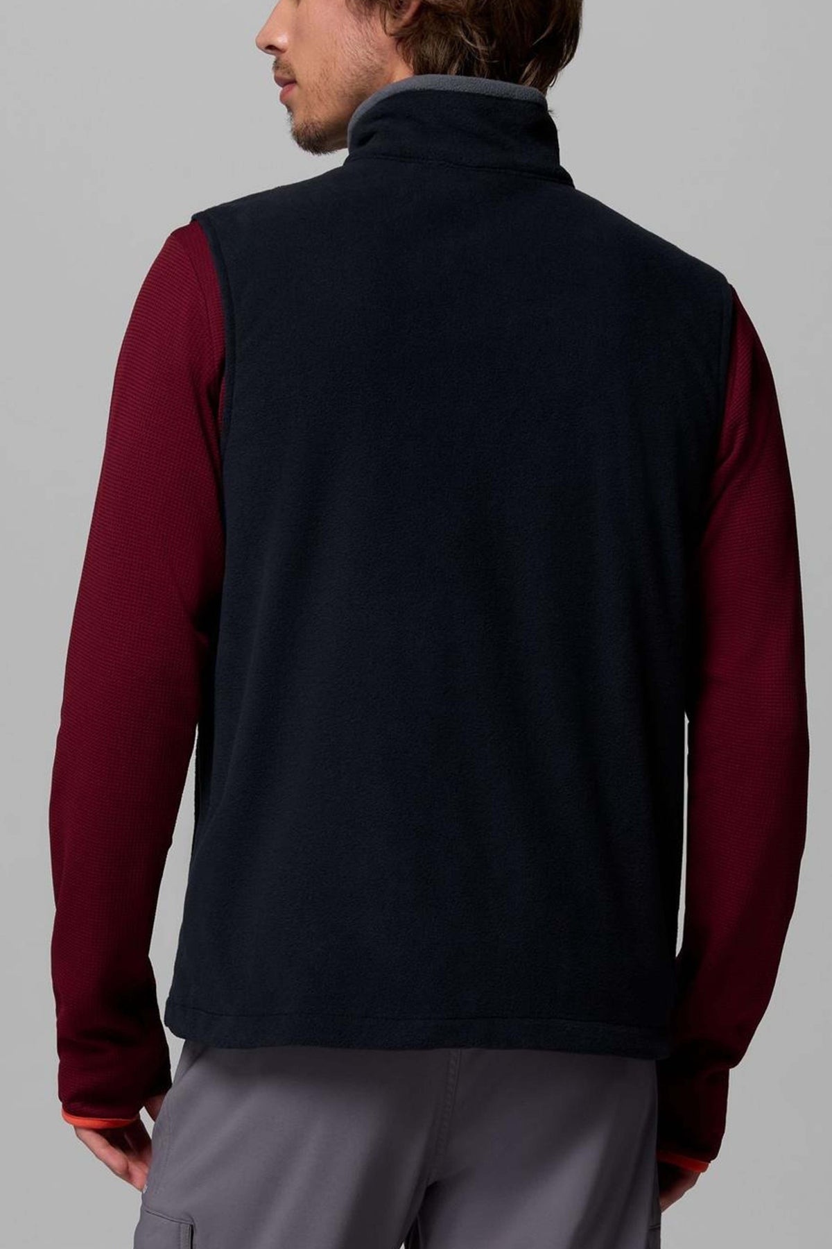COLUMBIA FAST TREK FLEECE VEST en color NEGRO (2)