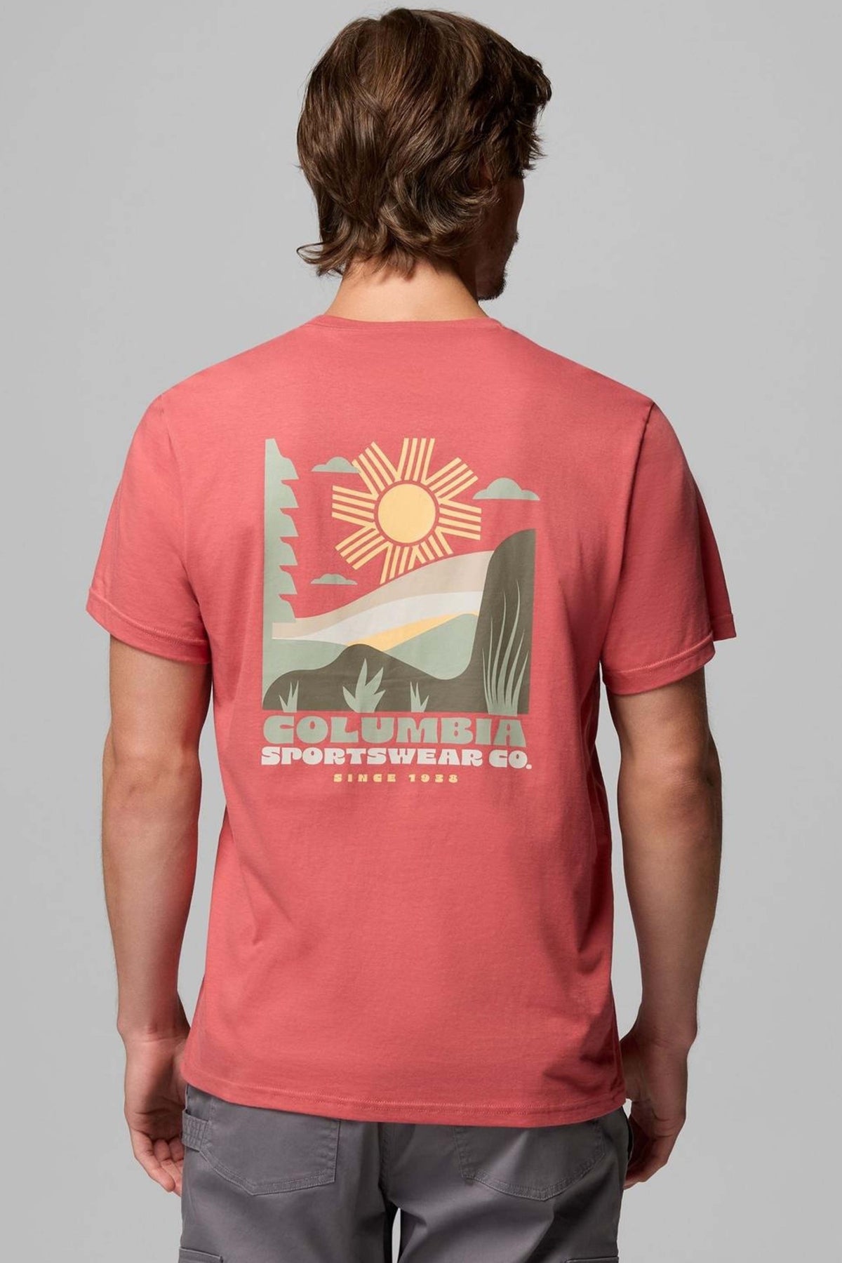 COLUMBIA  OUTDOOR BACK GRAPHIC  en color NARANJA (2)