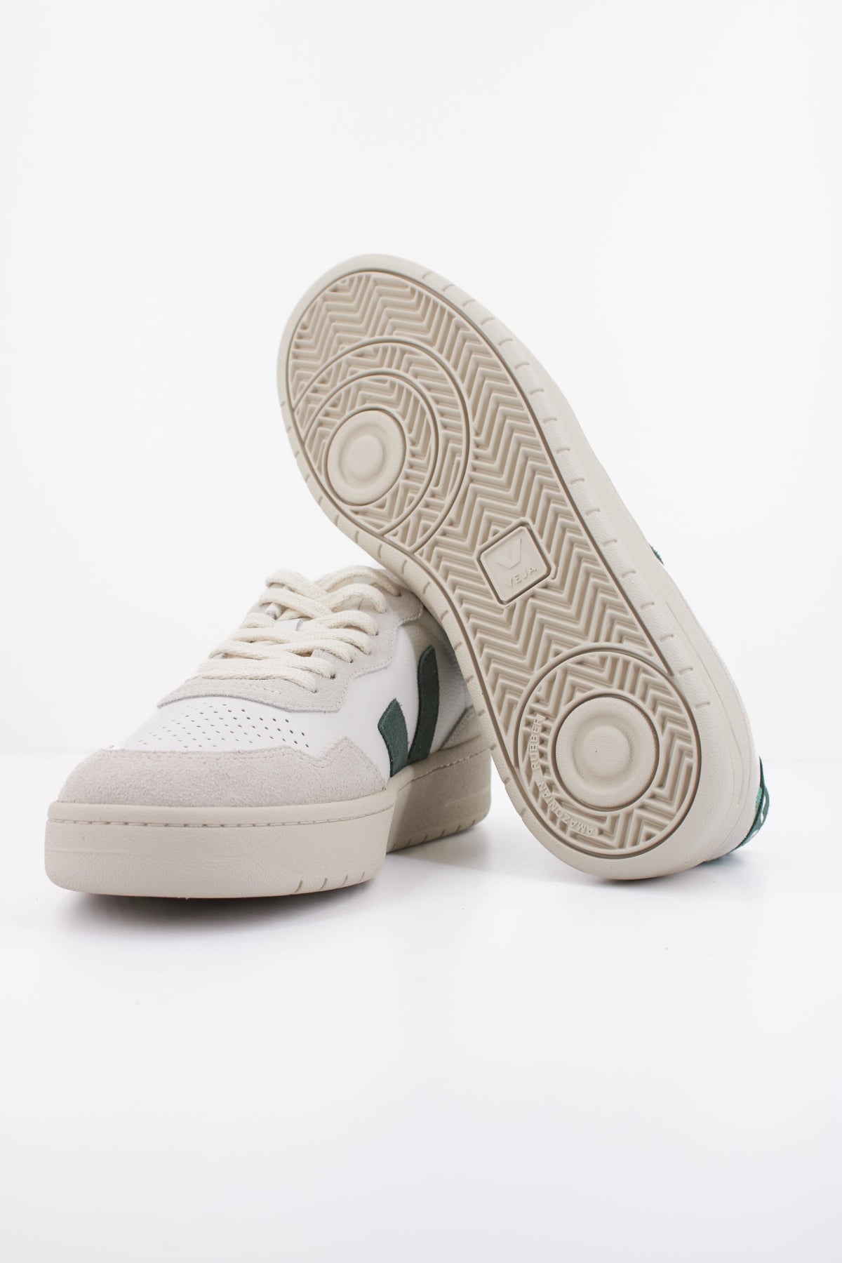 VEJA DEPORTIVA V90 en color BLANCO (5)