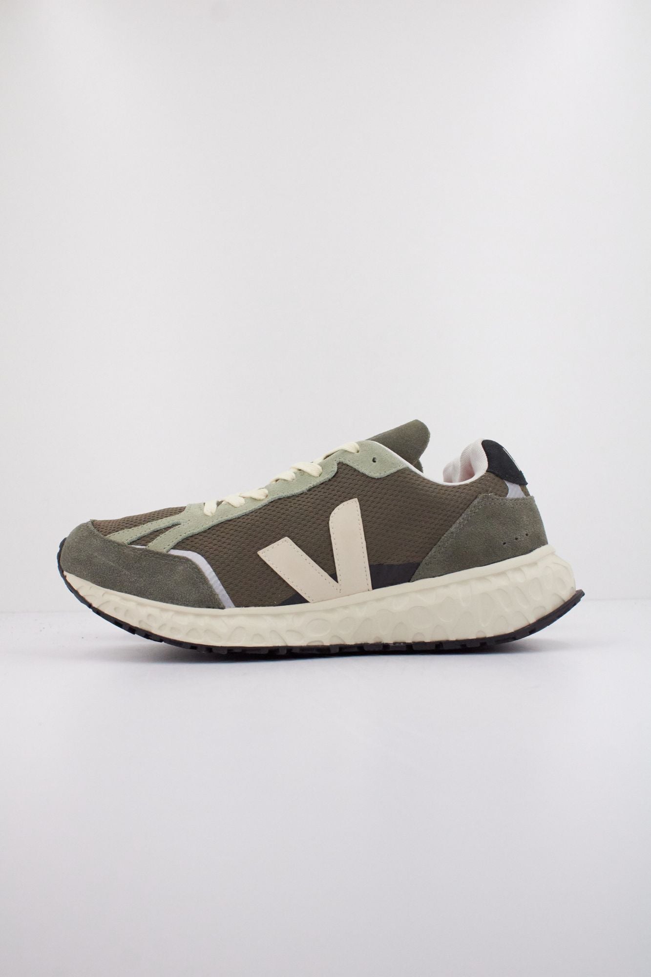 VEJA CONDOR ROYALE en color VERDE (1)