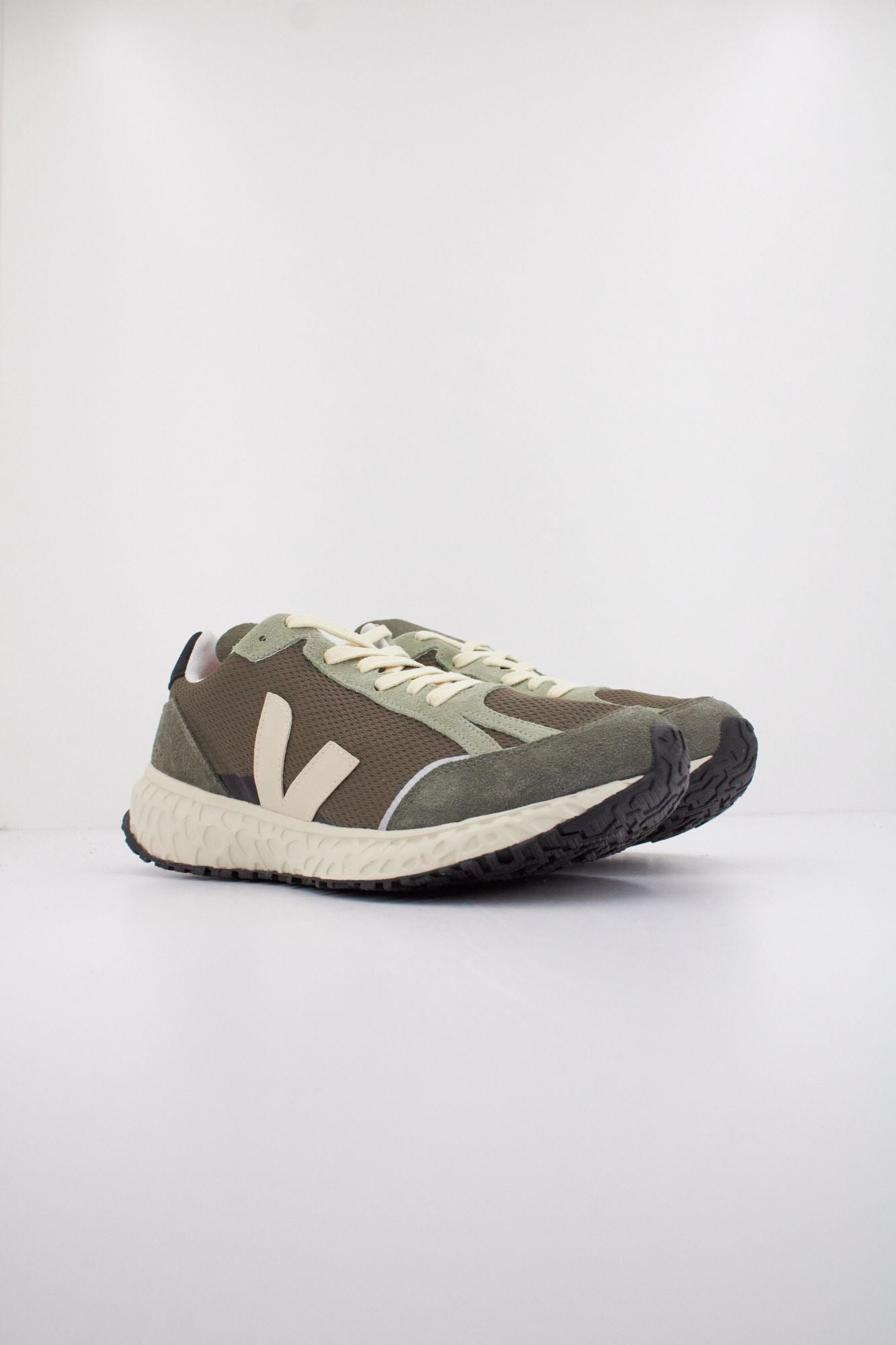 VEJA CONDOR ROYALE en color VERDE (2)