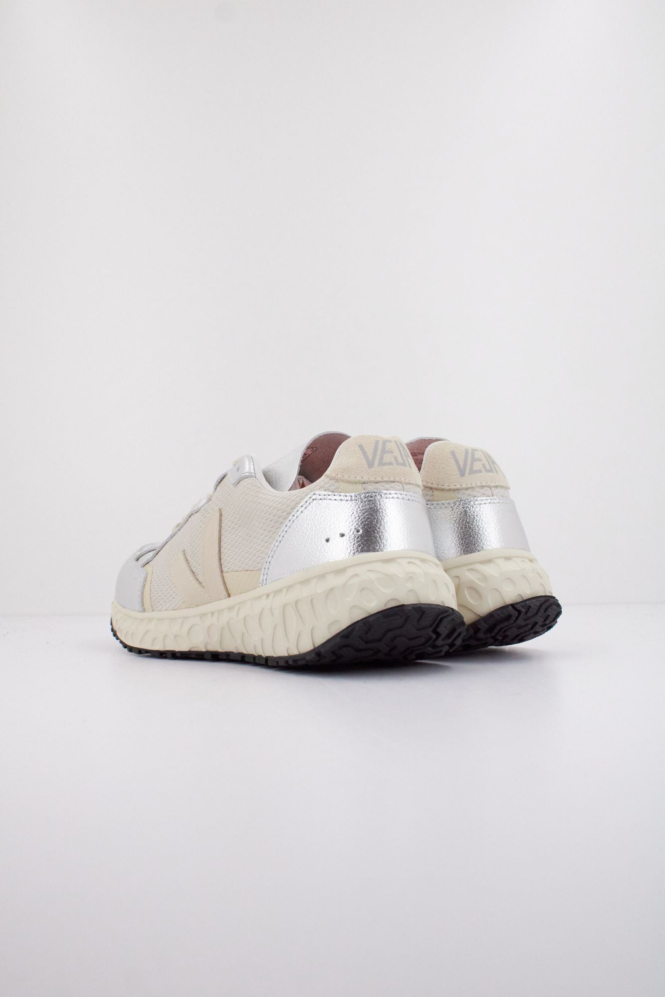 VEJA CONDOR ROYALE en color PLATA (4)