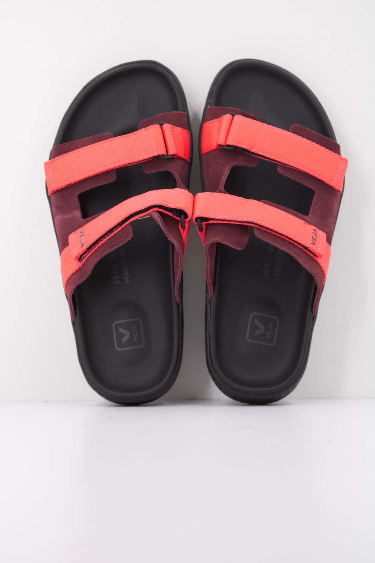 VEJA  SANDALIA ARPOADOR  en color ROSA (3)
