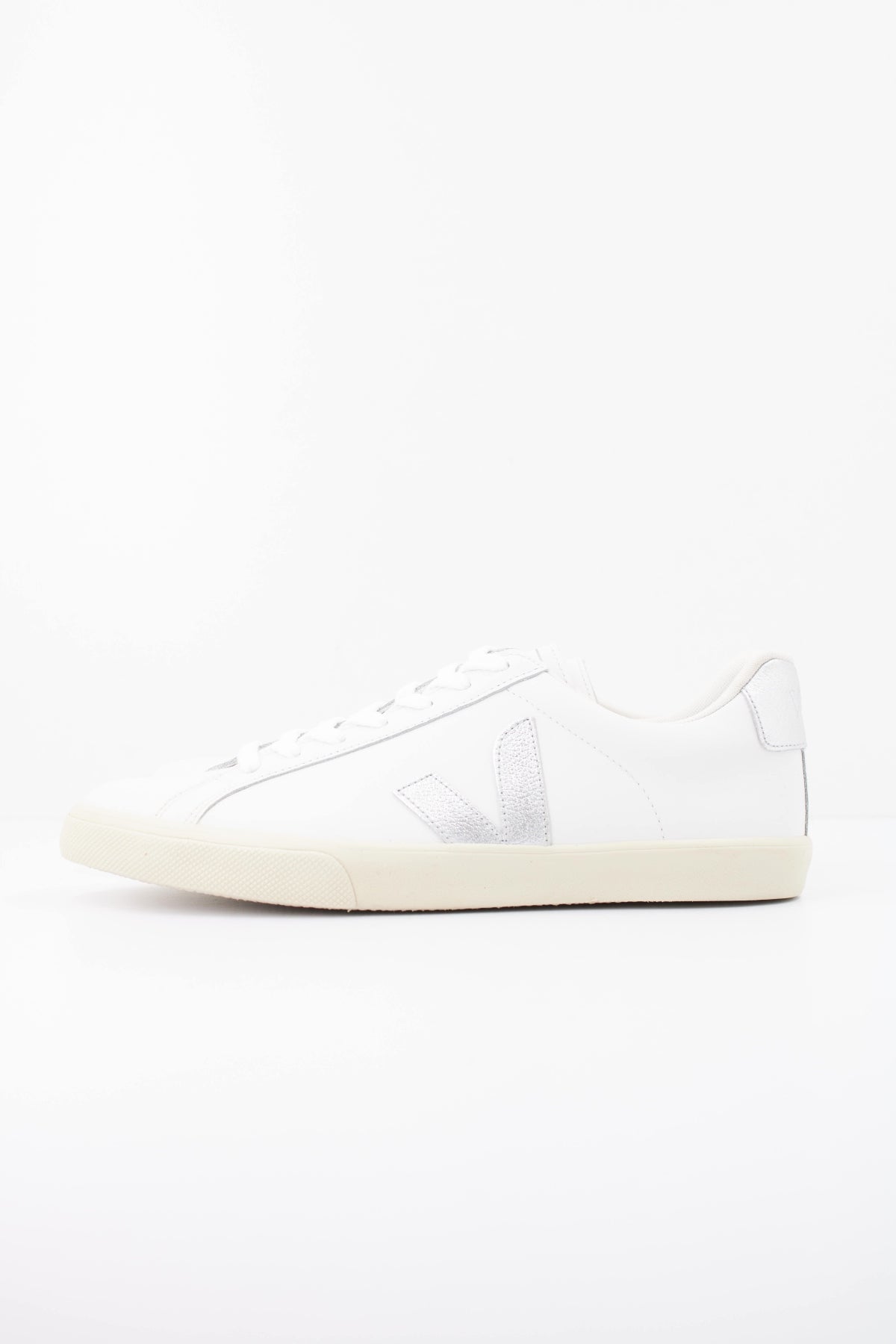 VEJA EO0203883B en color BLANCO (1)