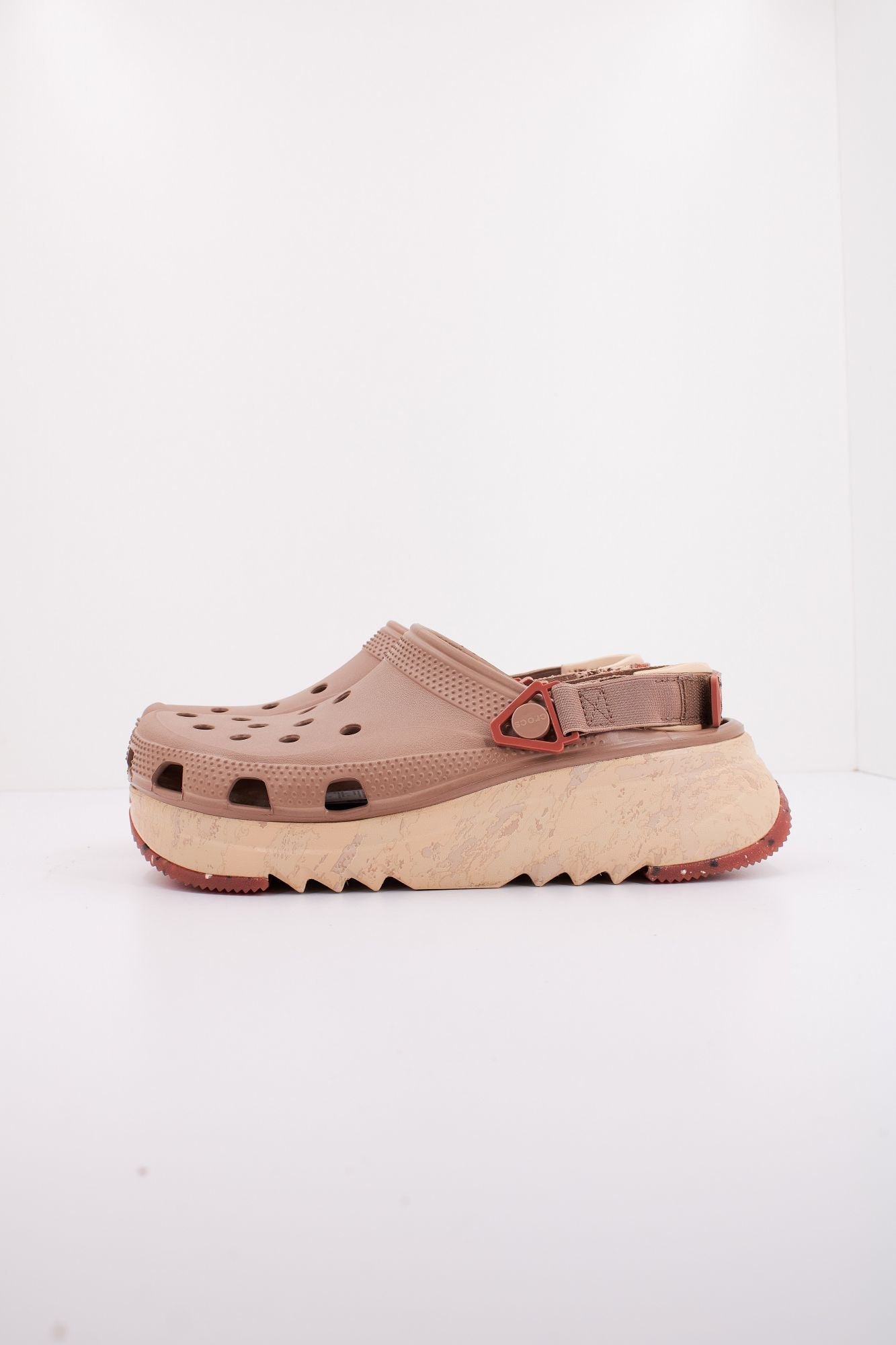 CROCS HIKERXCSPMRBLDCLOG en color MARRON (1)